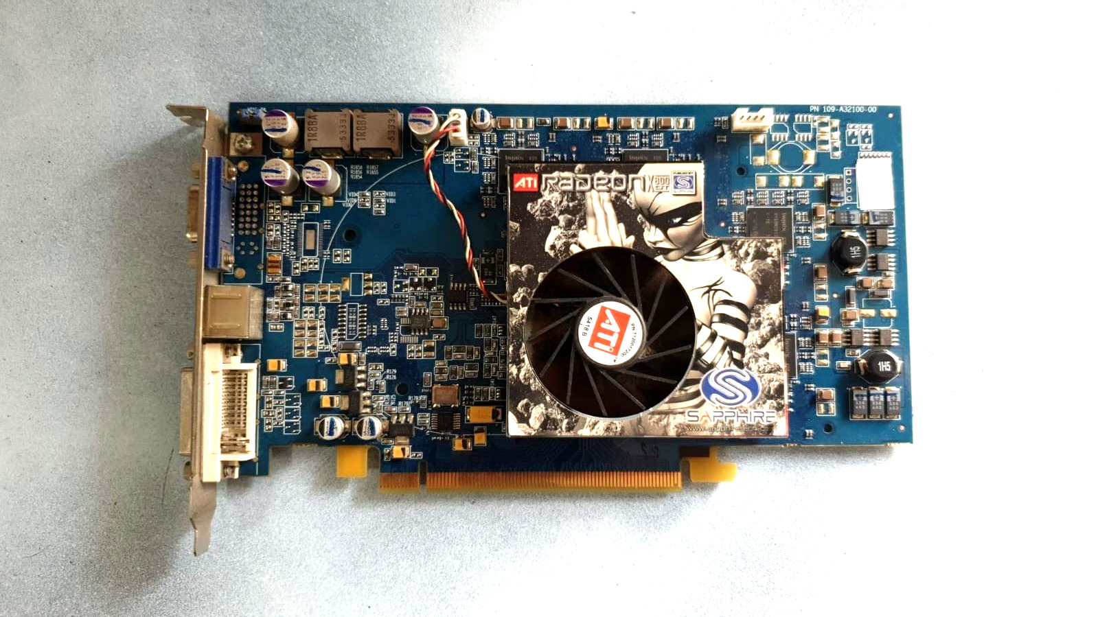 EXTERMELY RARE ATI Radeon X800 GT 128MB GPU Graphics Card In working condition.