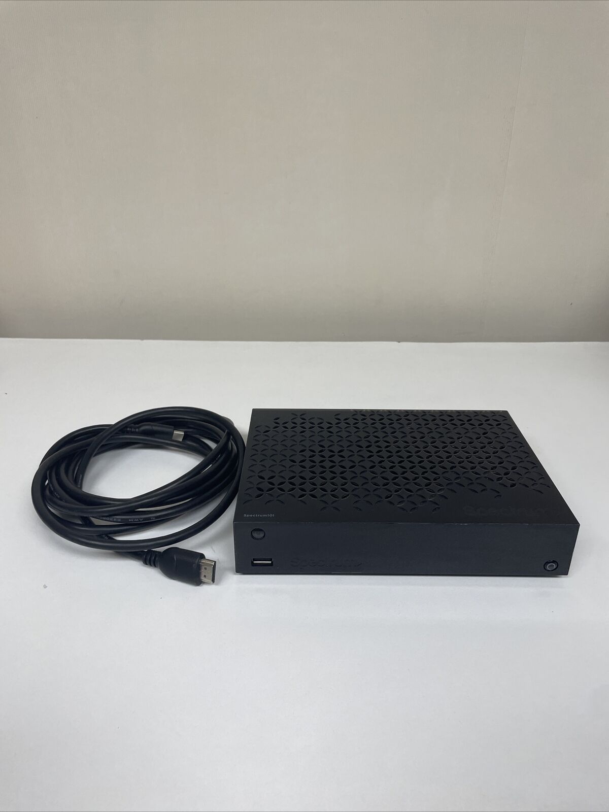 Spectrum 101-T HDMI Digital Receiver with HDMI cord, No Power cord Or Remote
