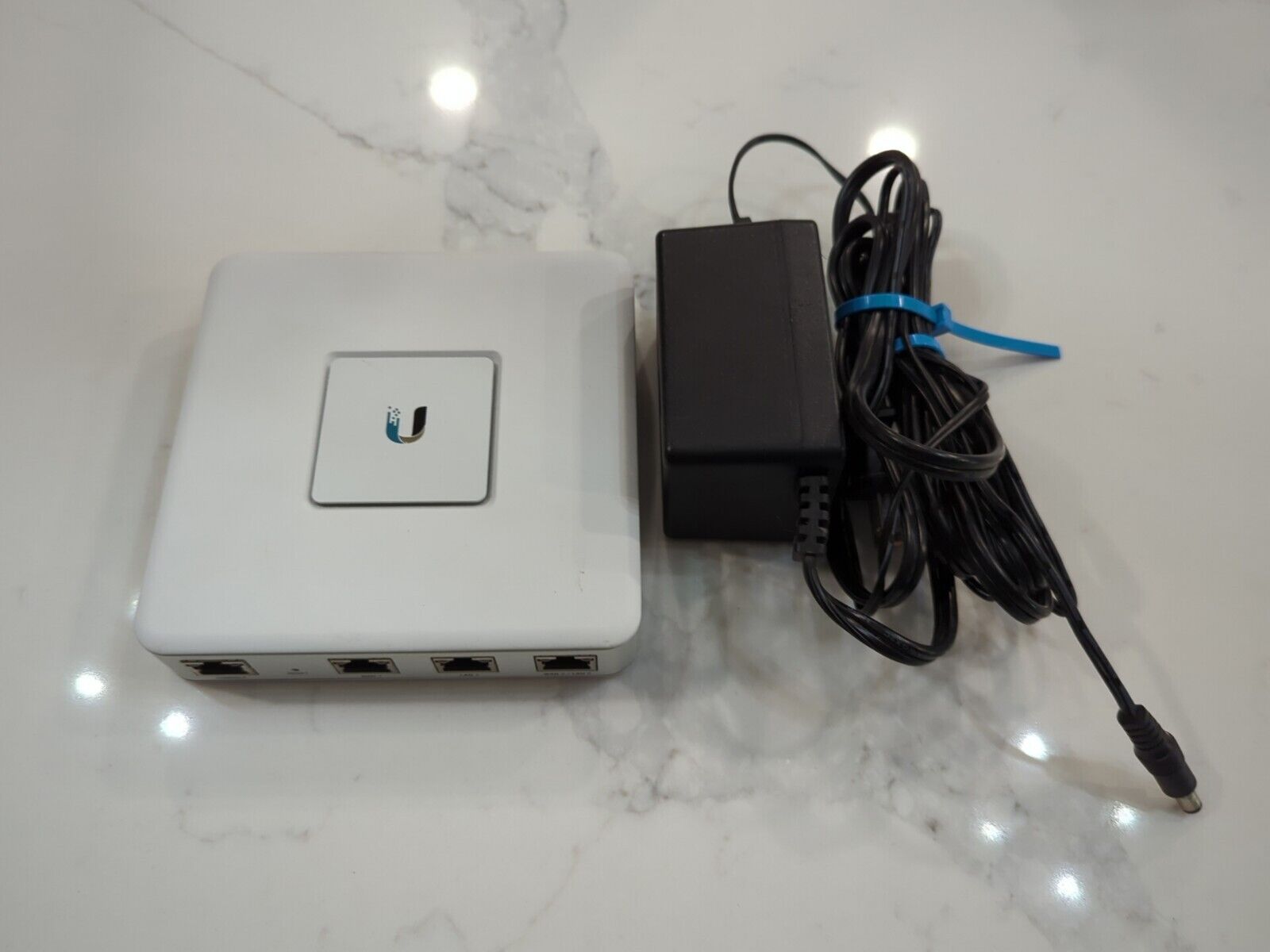 Ubiquiti Networks UniFi Security Gateway - White (USG-3P)