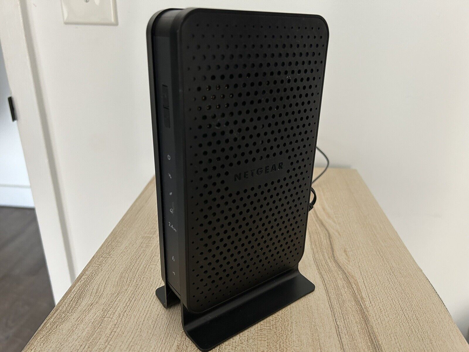 Netgear N300 C3000 WiFi/Cable Modem Router With Power Cord