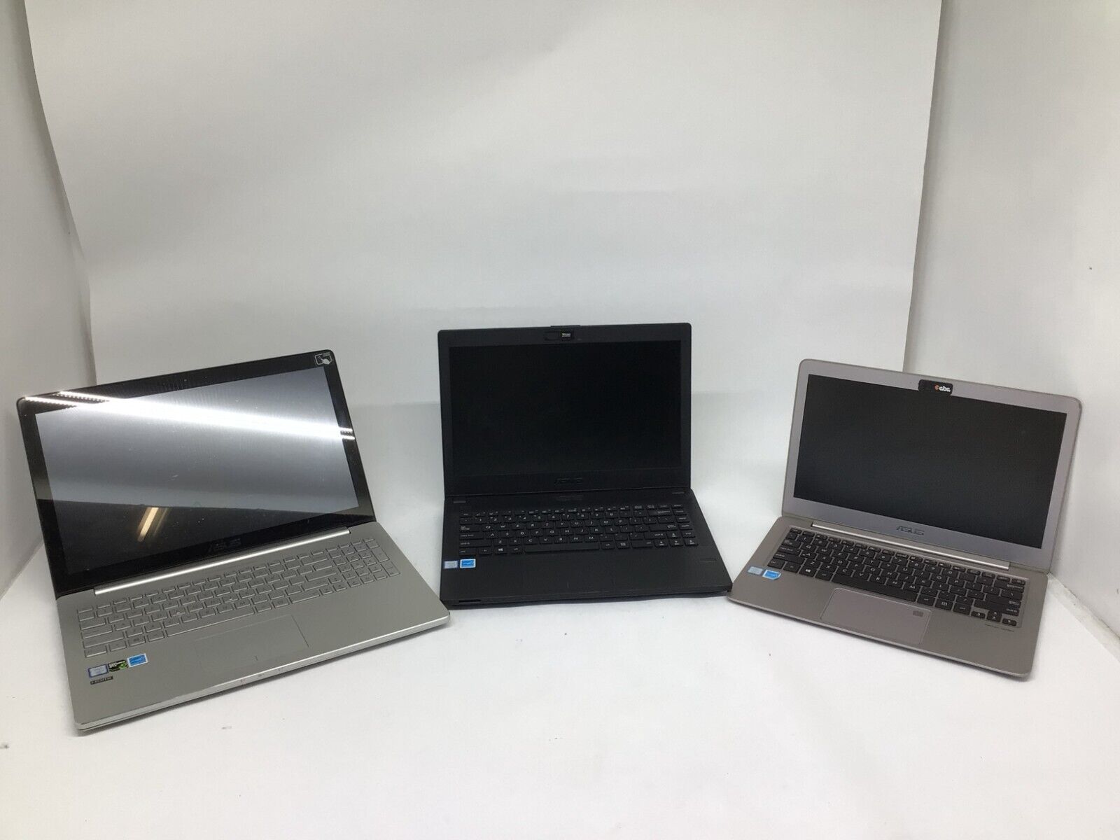 Lot of 3 - ASUS UX330UAK, P2440UQ, N501VW Laptops 256 GB SSD (NO OS)