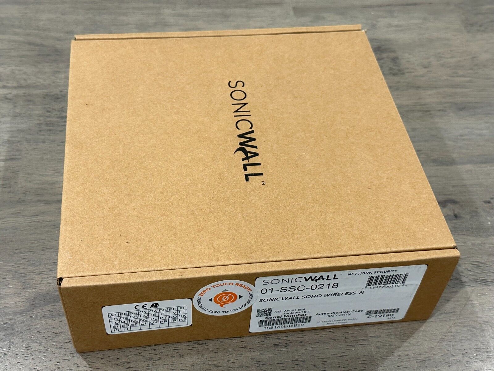 SonicWall SOHO Wireless Network Security Appliance 01-SSC-0218