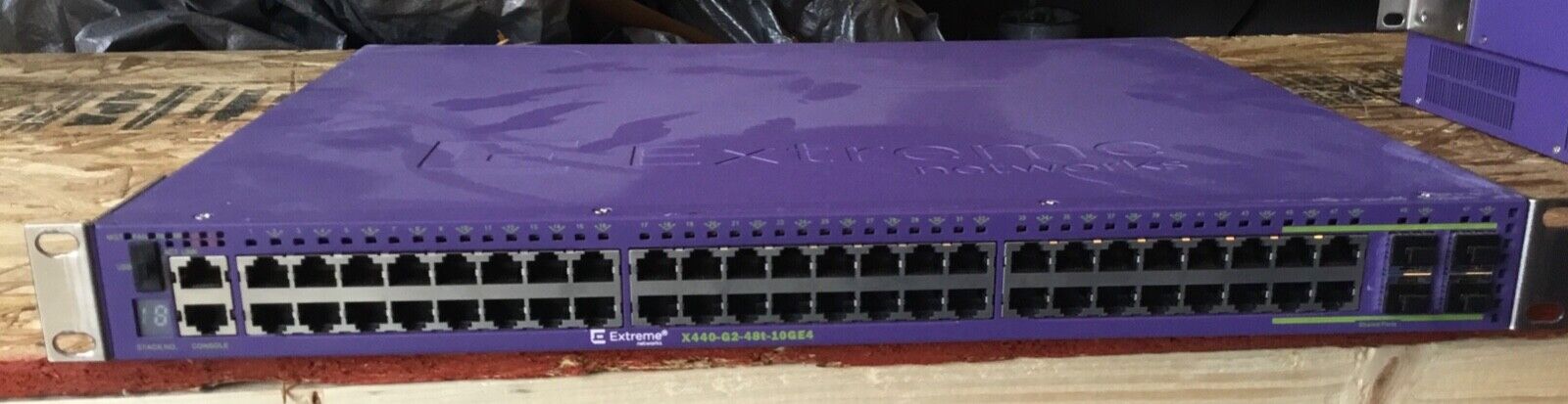Extreme Networks ExtremeSwitching X440-G2 X440-G2-48t-10GE4 (16534)- Very Good