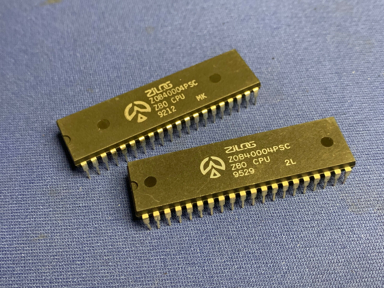 QTY-1 Z0840004PSC ZILOG Z80 CPU 40-PIN DIP Vintage COLLECTIBLE LAST ONES
