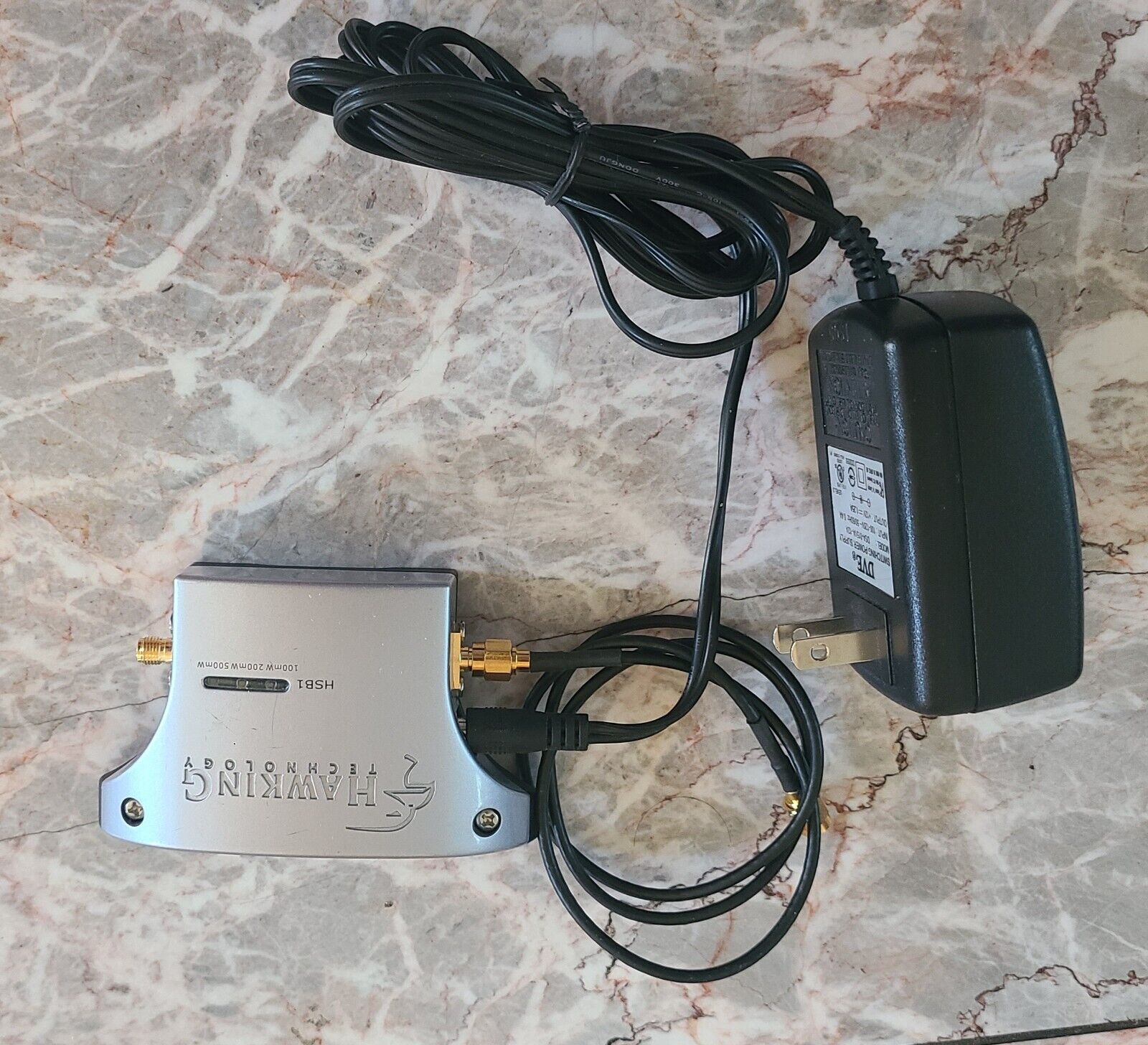 Hawking Technology HSB1  802.11b/g Wi-Fi Signal Booster With Power Adapter