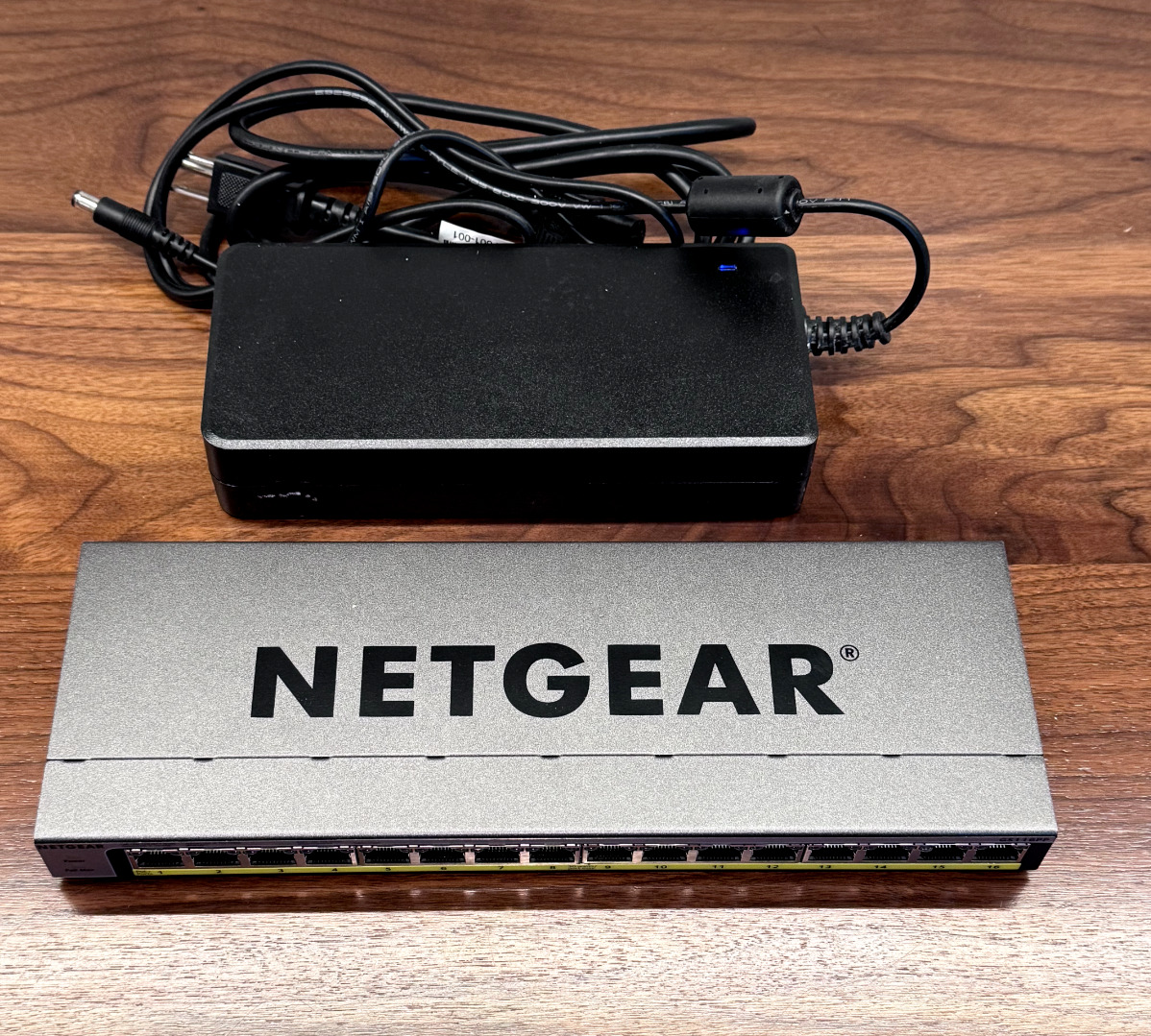 NETGEAR GS116PP 16-Port Gigabit Ethernet PoE+ Unmanaged Switch