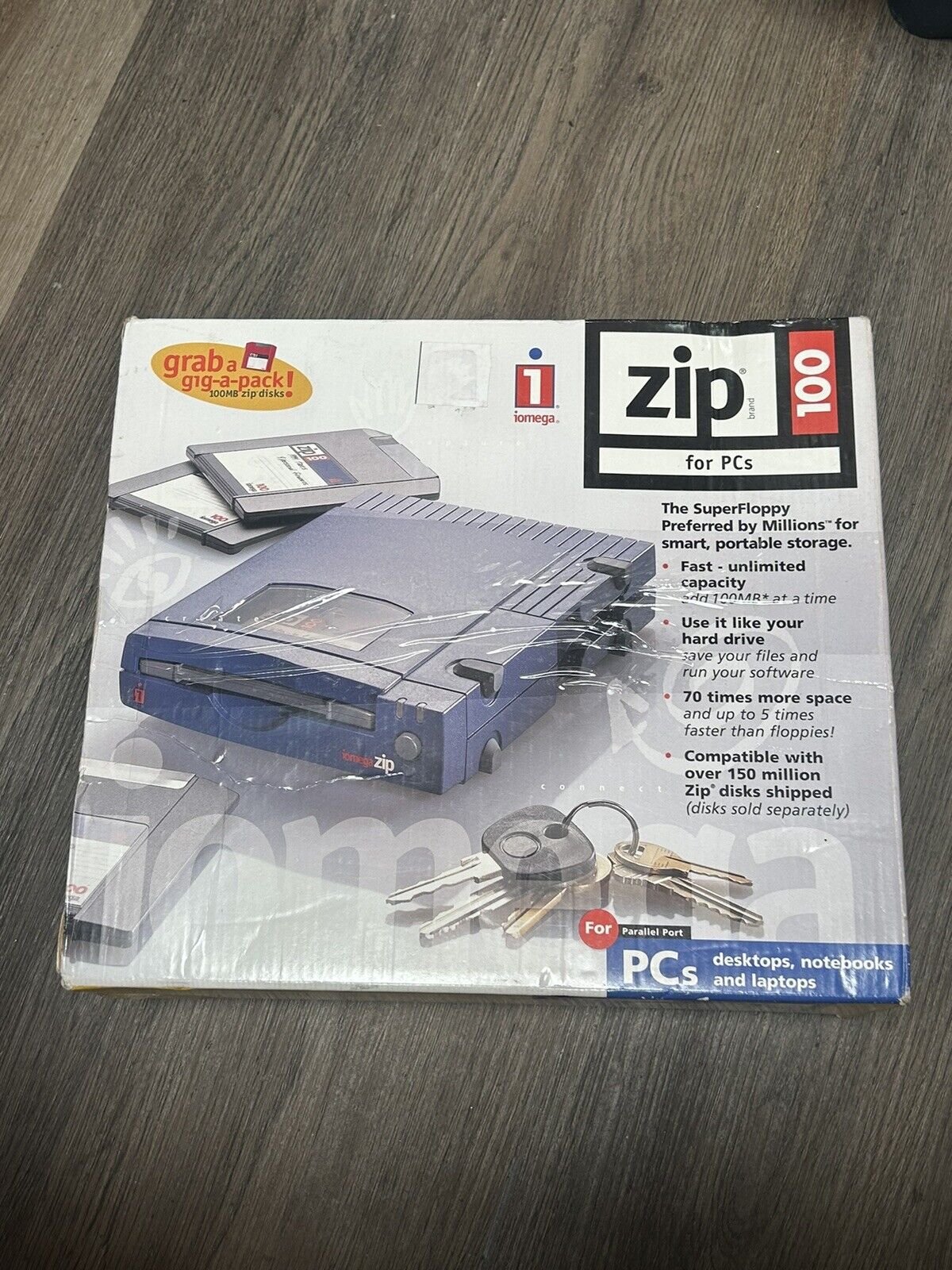 iomega Zip 100 External Disk Drive Parallel Port Model:10919 Box