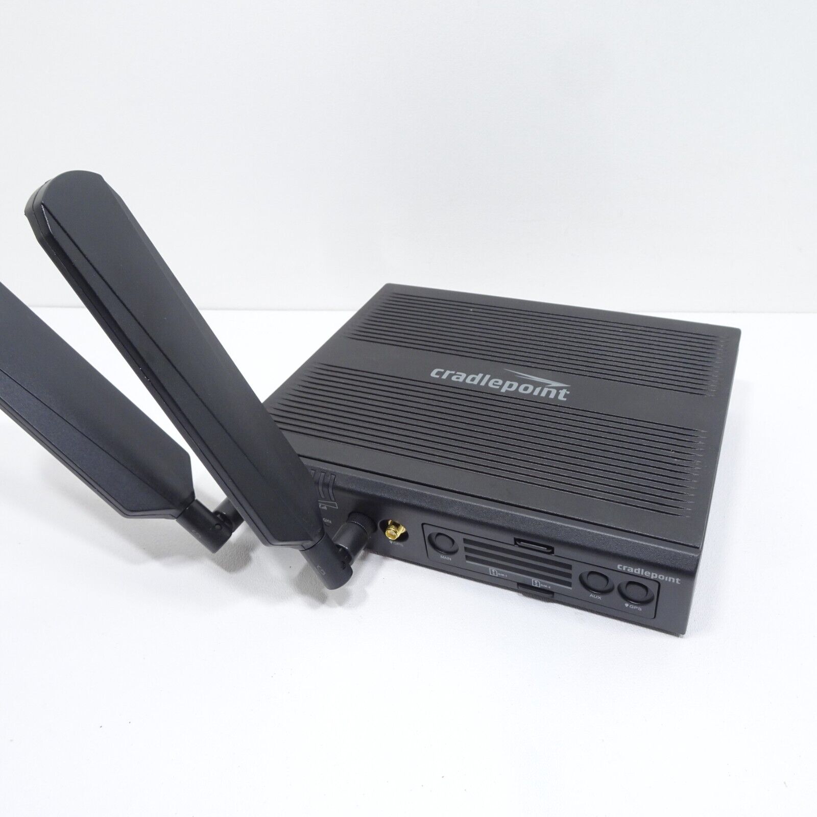 Cradlepoint AER2200 1000 Mbps Wireless Router Only