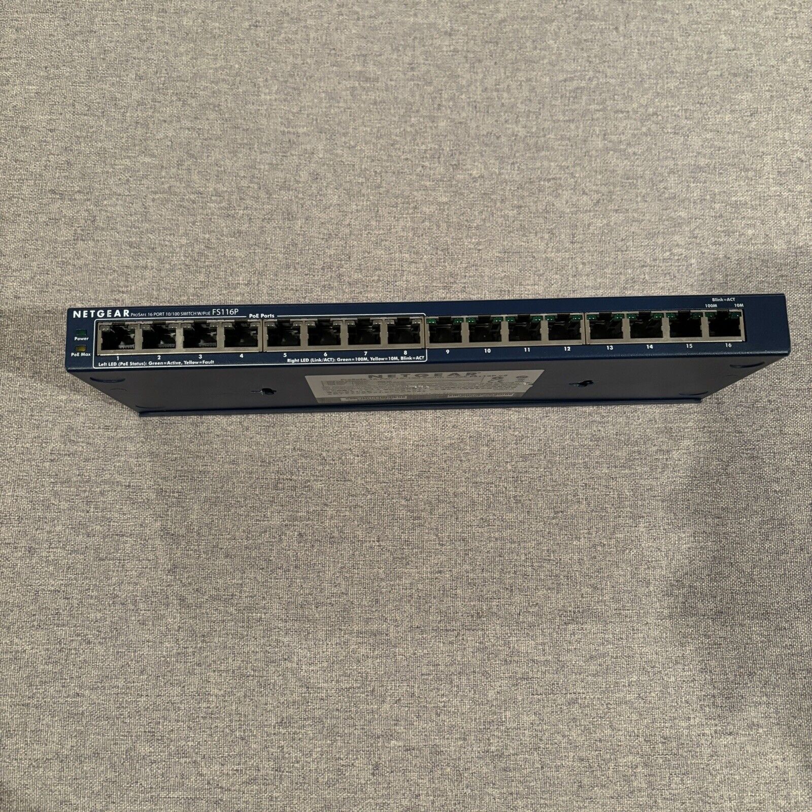 NetGear  ProSafe (FS116P) 16-Ports External Switch
