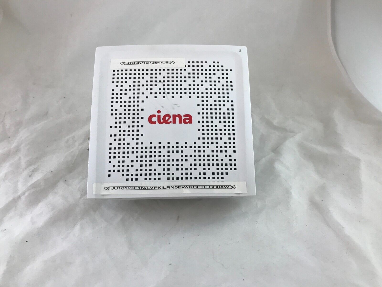 Ciena 3903x Demarcation Switch 170-3903-910 with Power Supply & bracket