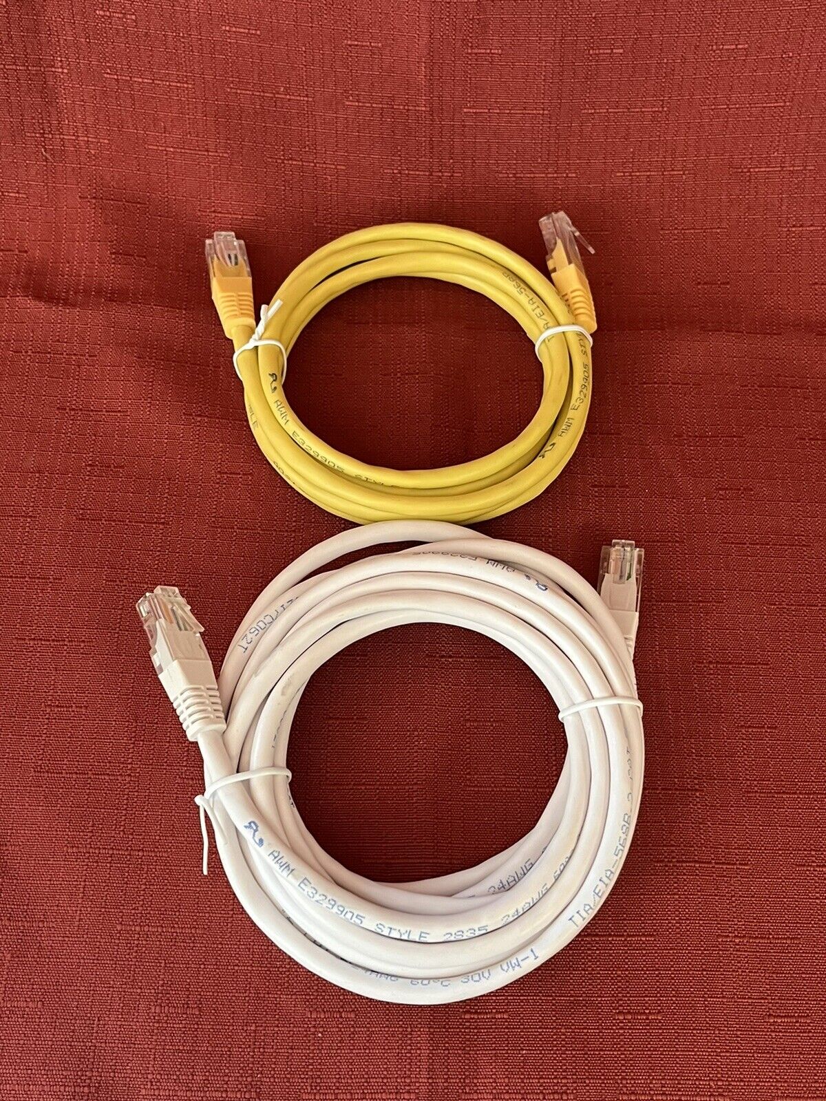 2 ETHERNET LAN NETWORK PATCH CABLE YELLOW WHITE CORDS AWM E329905 STYLE 2835