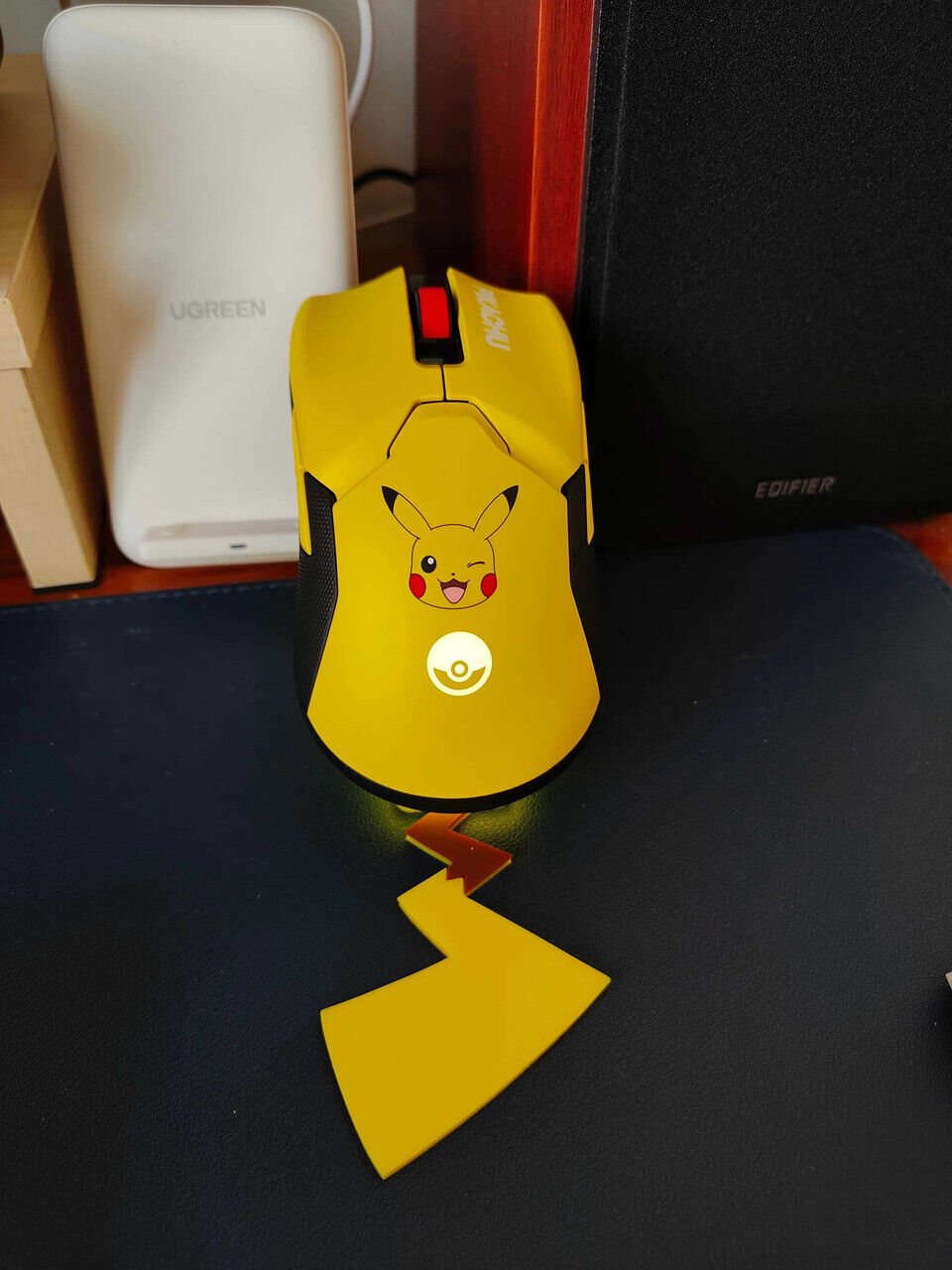 Razer x Pokémon Pikachu Viper Ultimate Wireless Mouse + Charging Dock