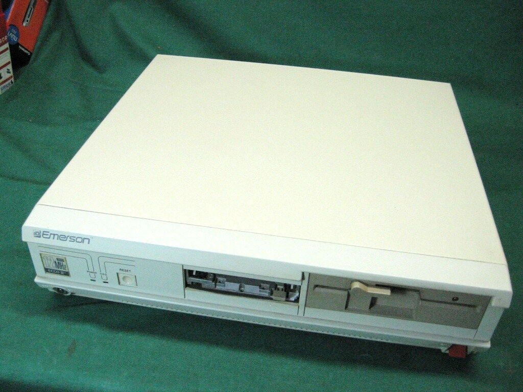 Vintage Emerson Ecco II 12.5mhz Computer Powers on Floppy Seek