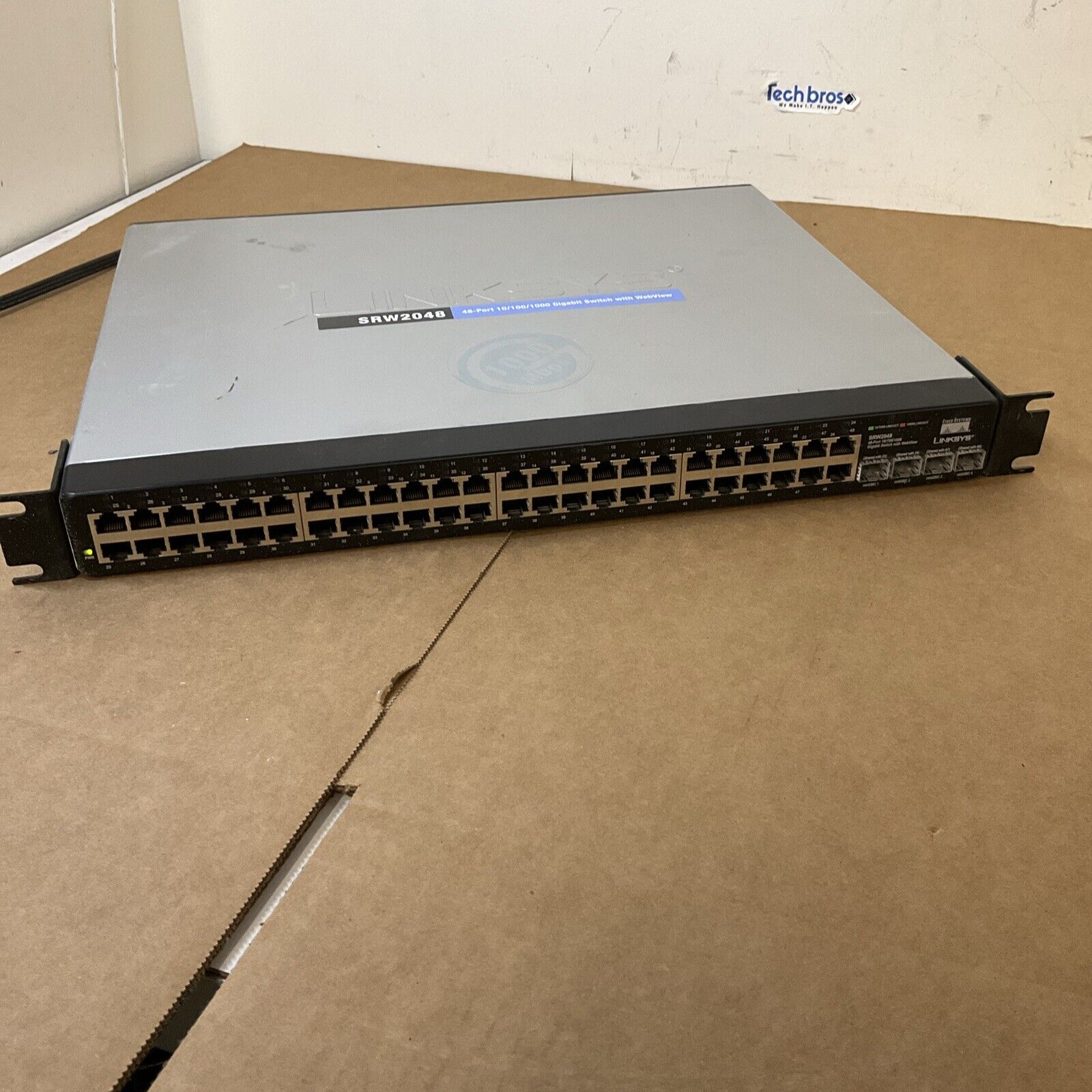 Cisco Linksys SRW2048 48-Port 10/100/1000 Switch