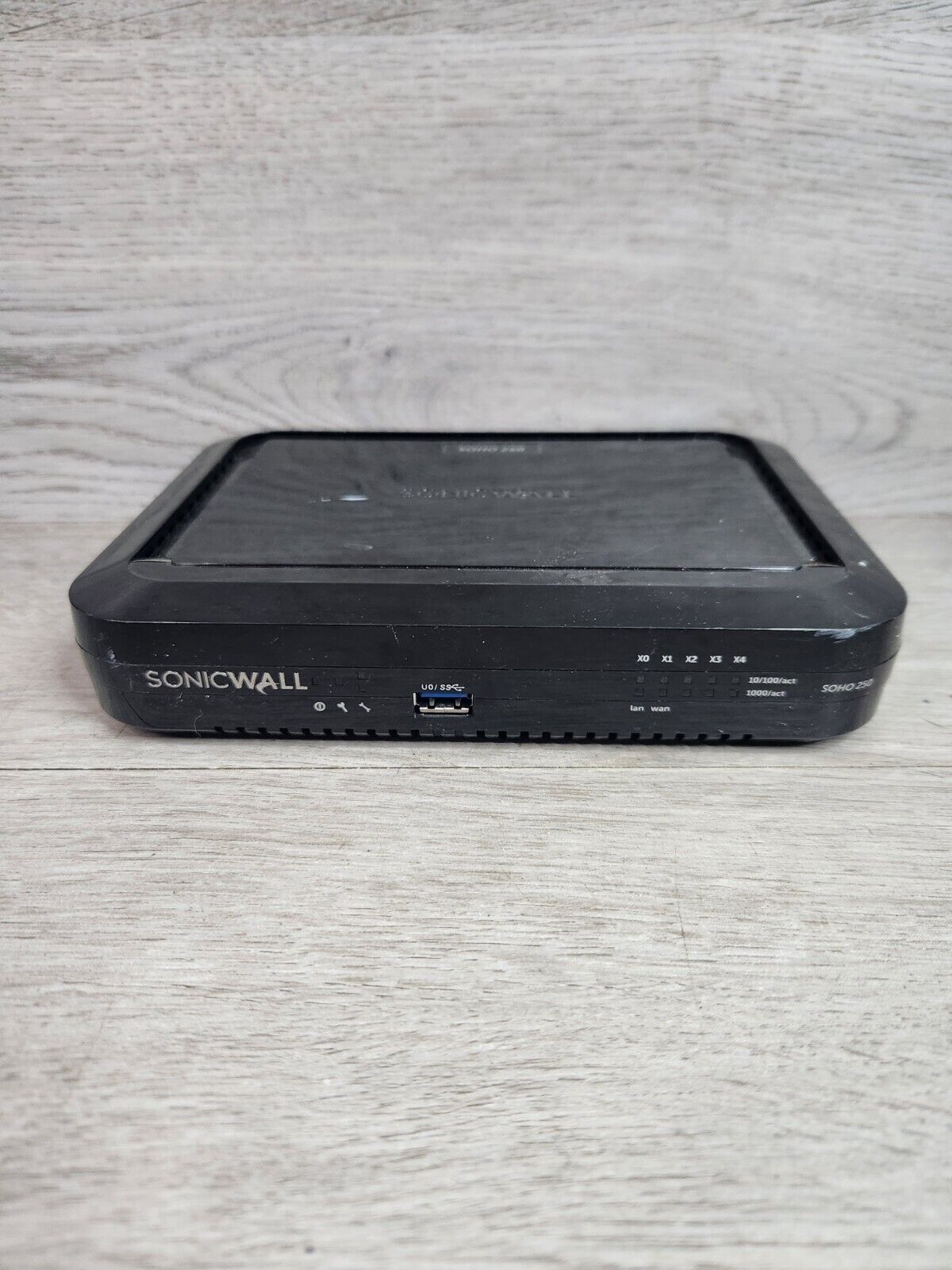 Dell Sonicwall SOHO 250 APL41-0D6 Firewall Network Security NO ADAPTER 