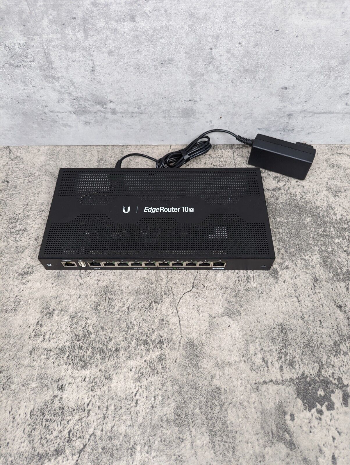 Ubiquiti Networks EdgeRouter ER-10X 10-Port High-performance Gigabit Router
