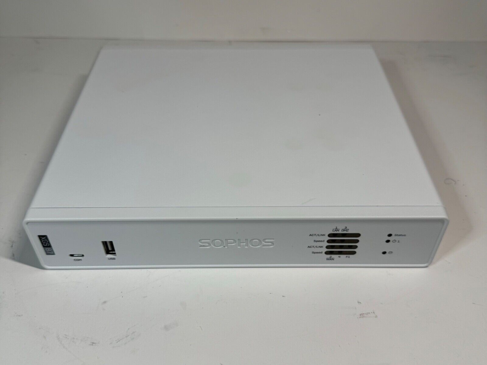 Sophos XGS 87 Network Security Appliance Desktop Firewall Appliance Rev 1
