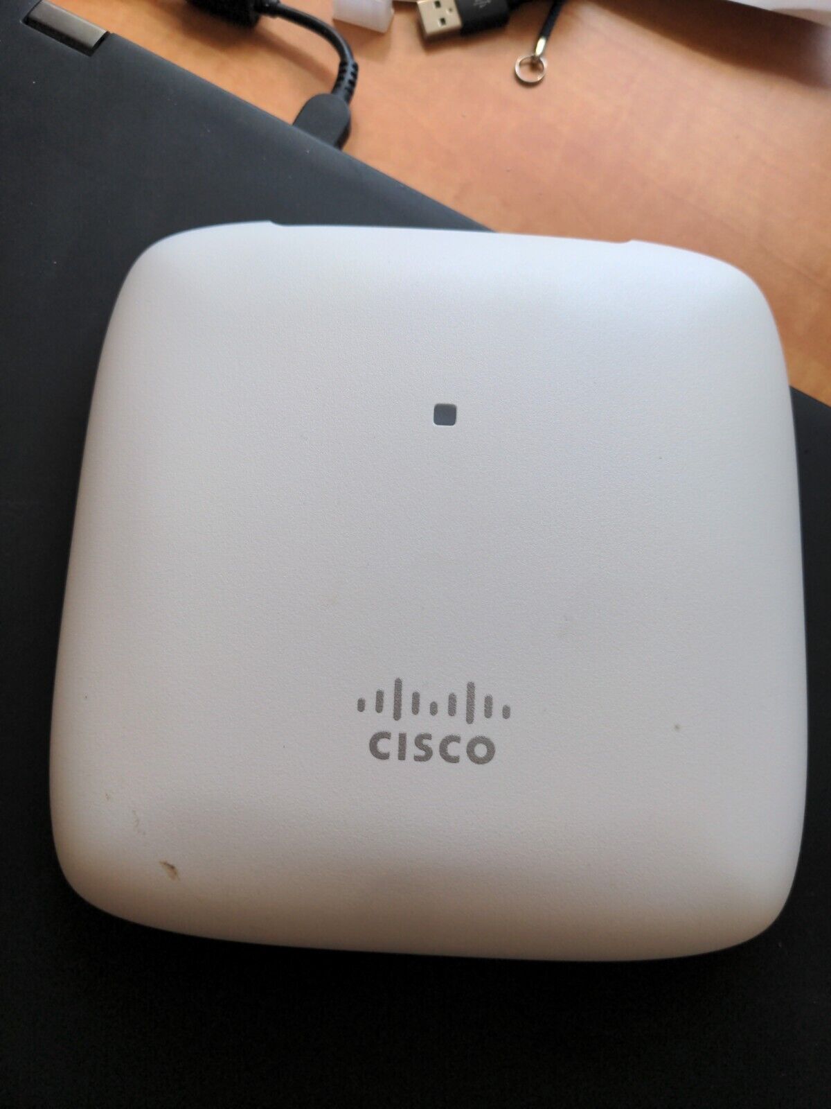 GREAT Cisco 240AC Dual-Band Wireless Access Point 4x4 (CBW240AC - B) 