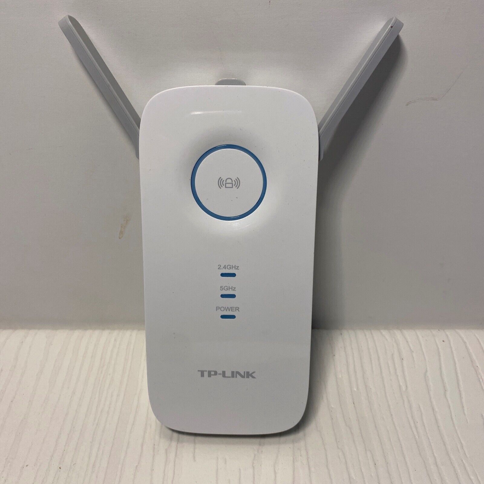TP-LINK AC1750 Wi-Fi Dual Band Range Extender - RE450