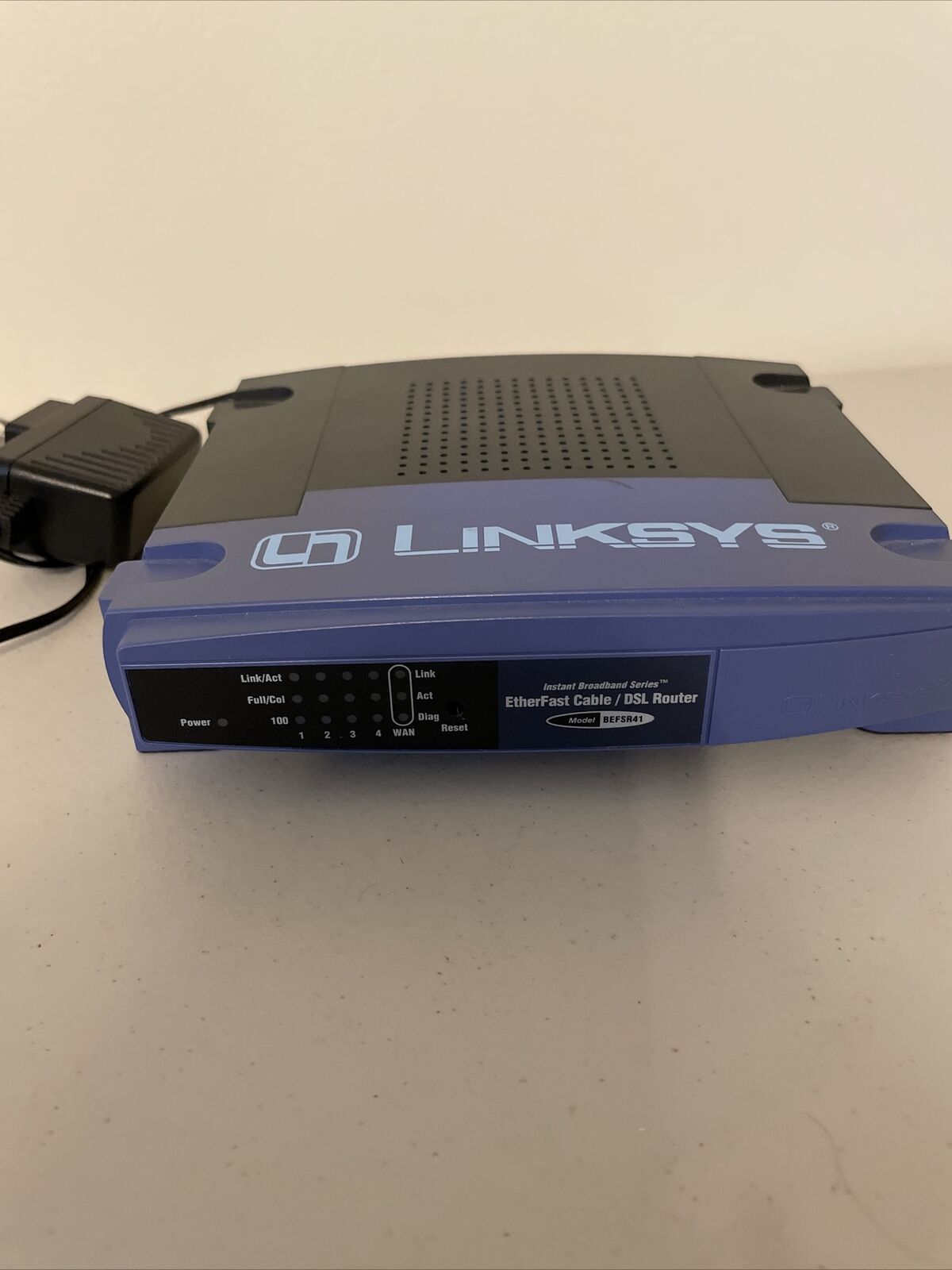 Cisco Linksys EtherFast Cable/DSL Router 4-Port Switch BEFSR41
