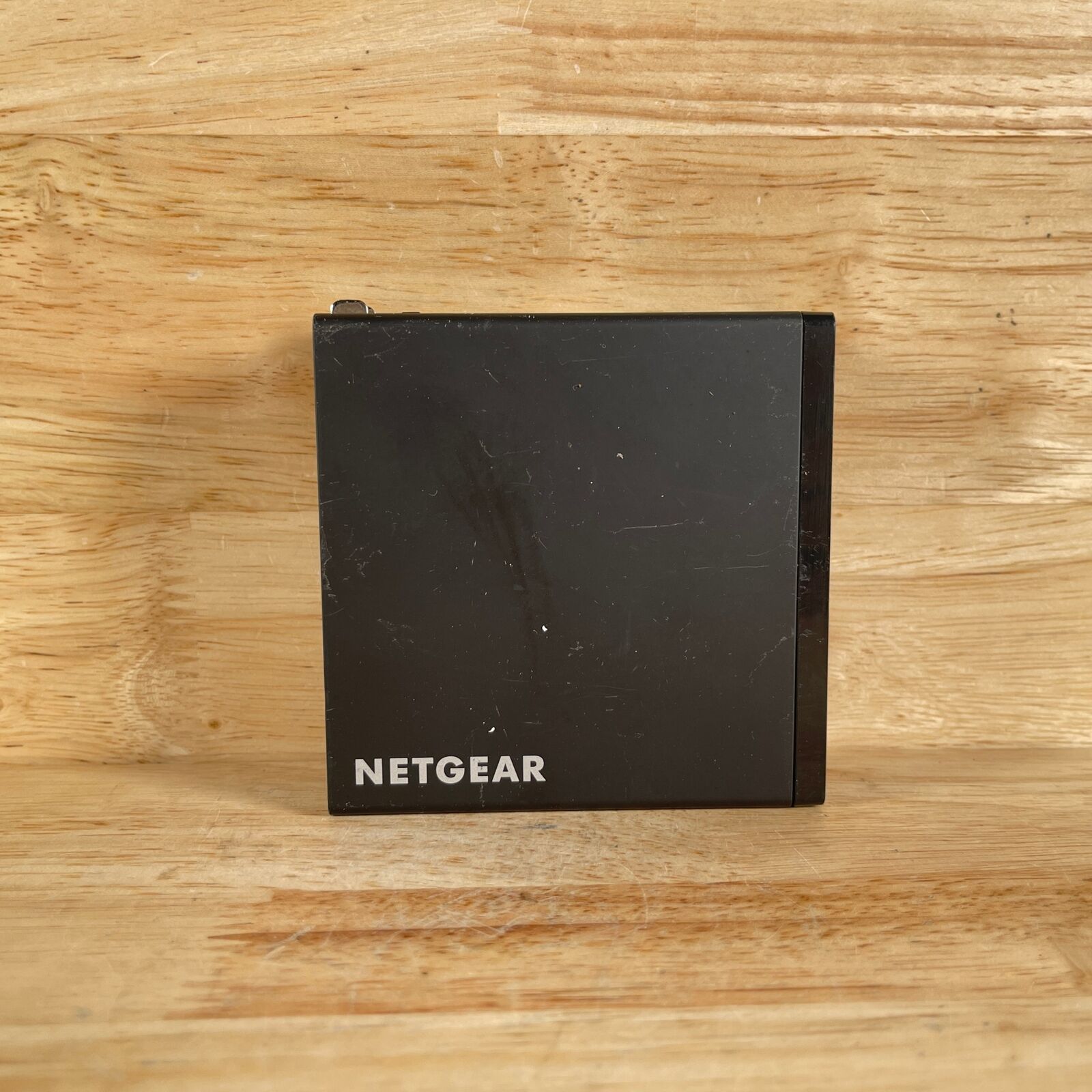Netgear PR2000 Trek N300 Black & Gray  wired & Wireless USB & LAN Travel Router