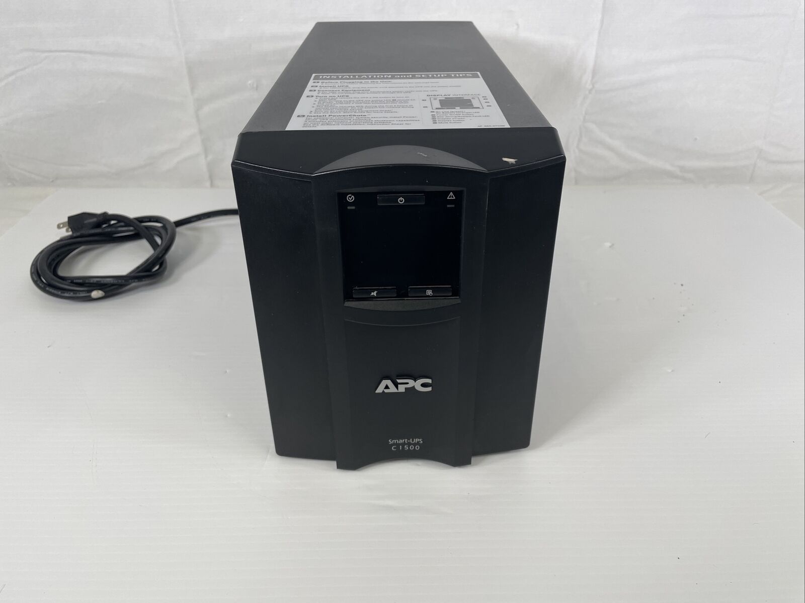 APC C1500 SMC1500 Smart UPS 1500VA 120V 8 Outlet No Batteries with Wire Harness