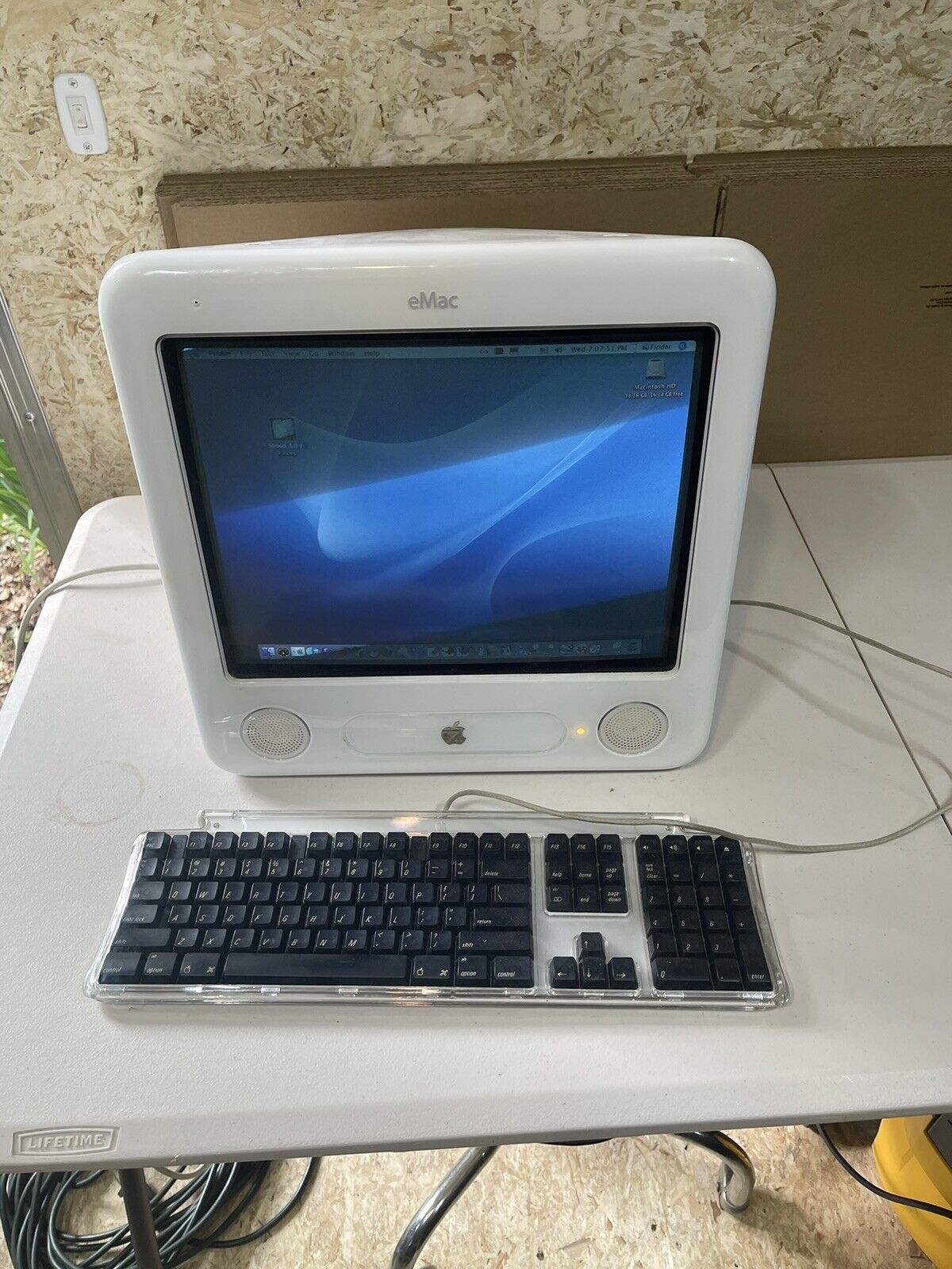 Apple Emac Model A 1002 Power PC G4 17 \