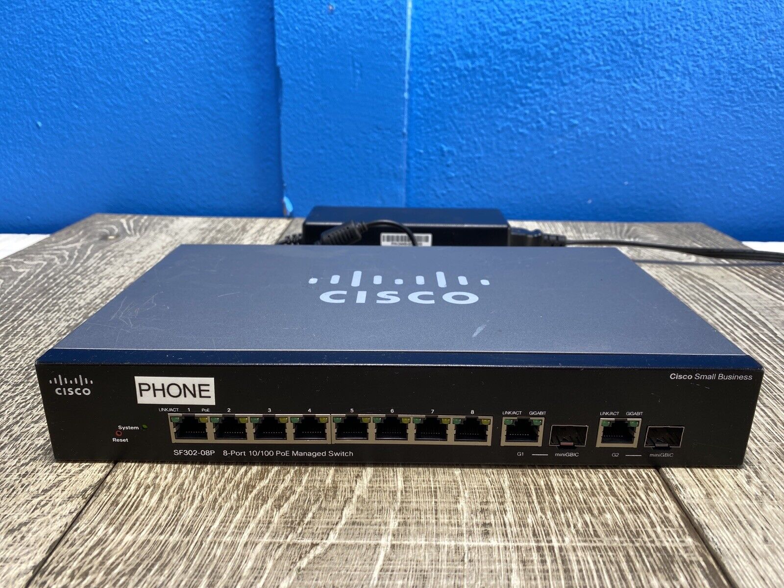 Cisco SF302-08P 8-Port 10/100 PoE Managed Switch Cisco Small Business SRW208P-K9