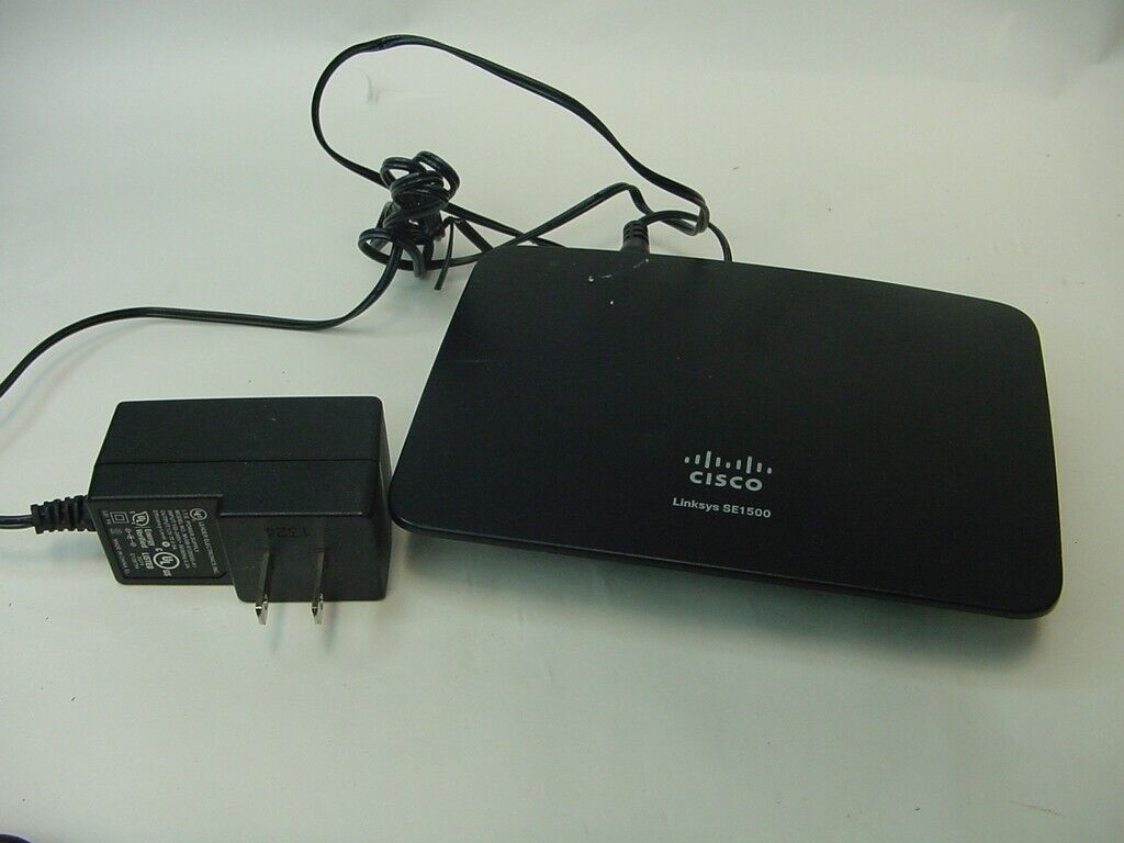 CISCO LINKSYS SE1500 ETHERNET SWITCH WITH POWER CORD