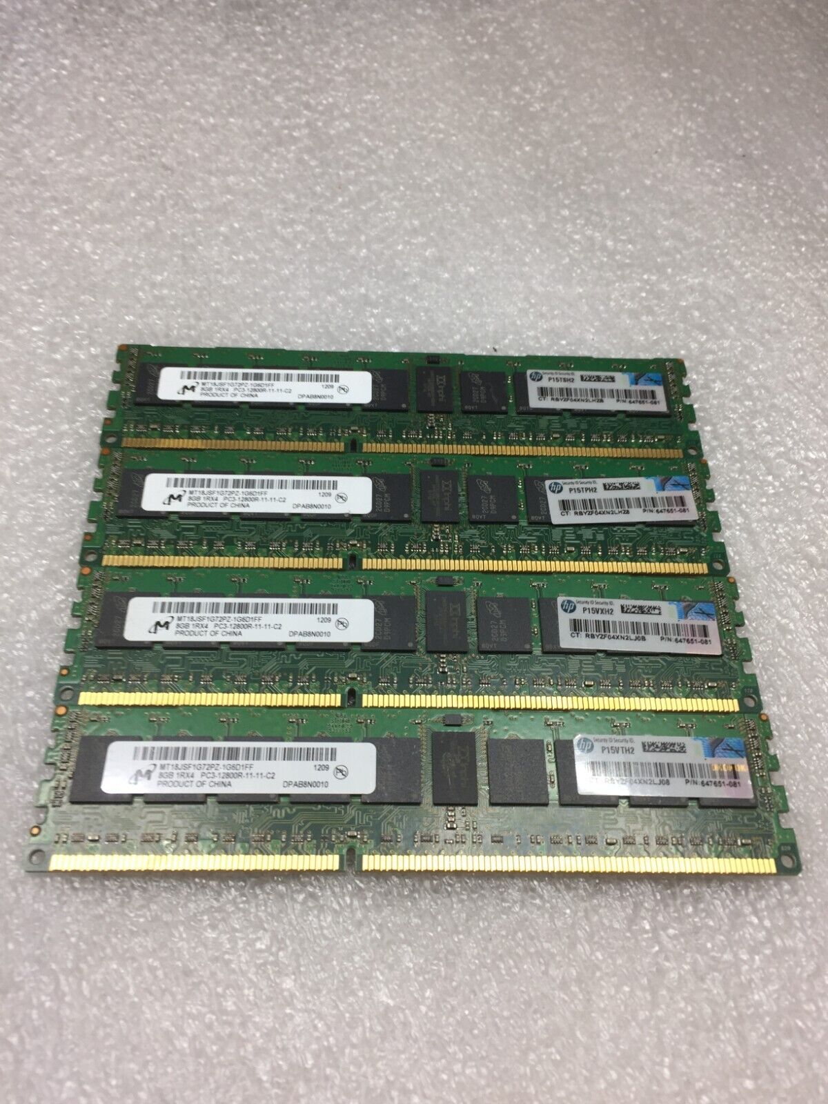 32GB (4x8GB) PC3-12800R DDR3-1600MHz 1Rx4 REG ECC Micron MT18JSF1G72PZ-1G6D1FF