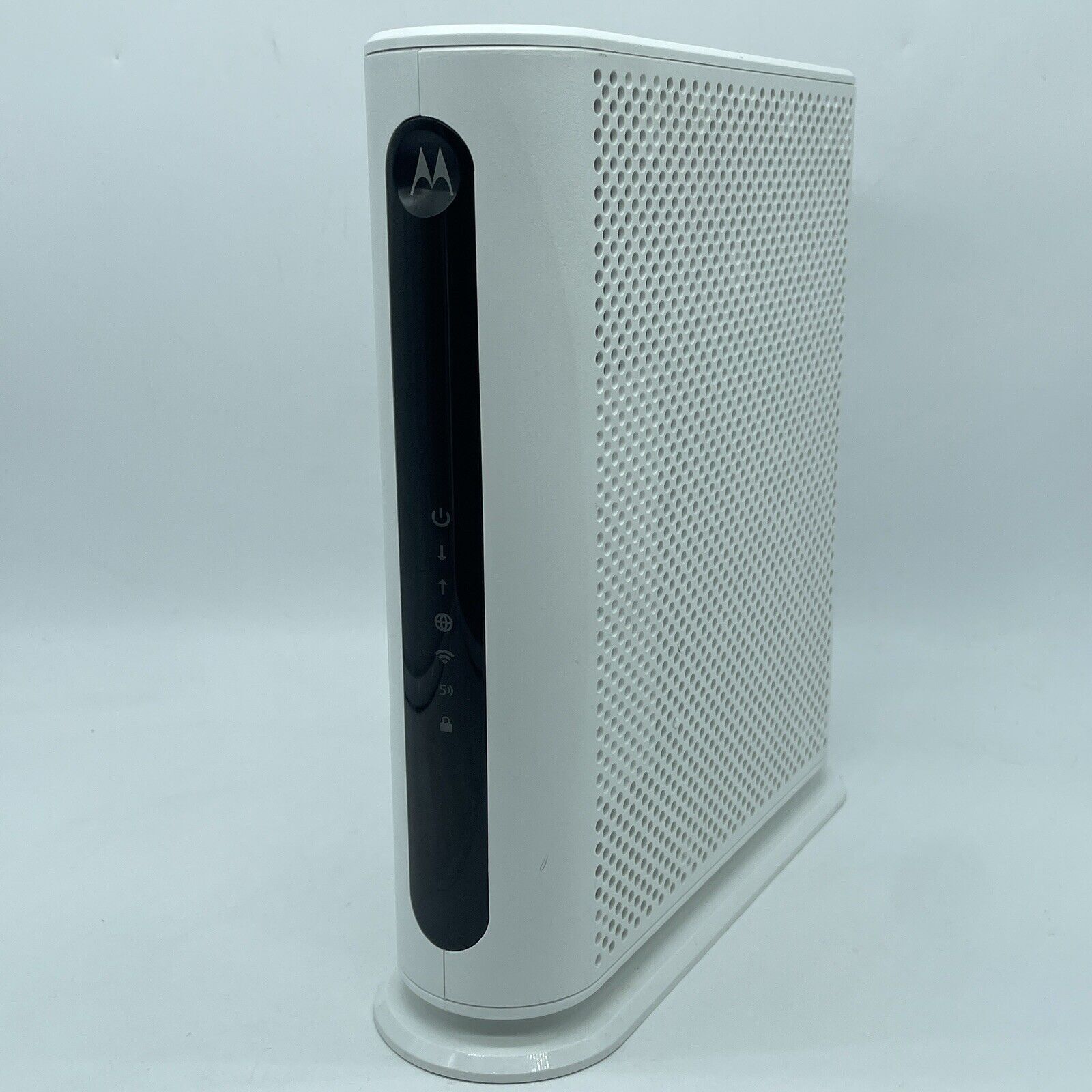 Motorola 16x4 DOCSIS 3.0 AC1900 Router Model MG7550 Unit ONLY - White