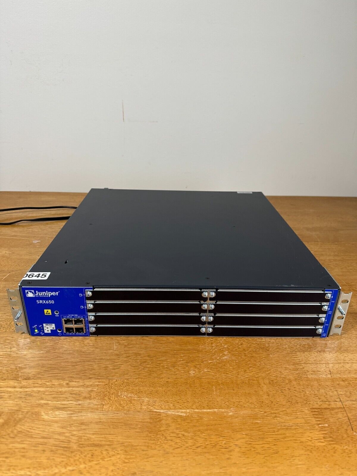 Juniper Networks SRX650 Service Gateway Firewall Appliance W/ 2x PWS