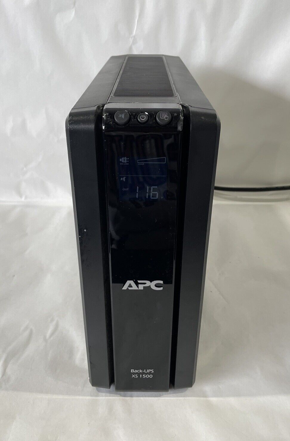 APC Back UPS XS 1500 10 Outlet Uninterruptable Power Supply BX1500G No Battery