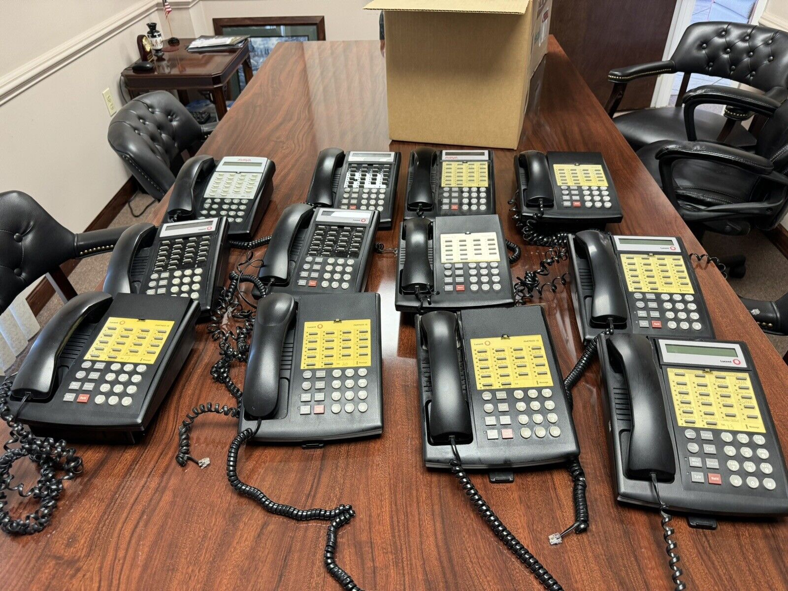 Lot Of 12 Avaya Lucent  18D Black Office Phone Telephone (FREE SHIPPING USA)