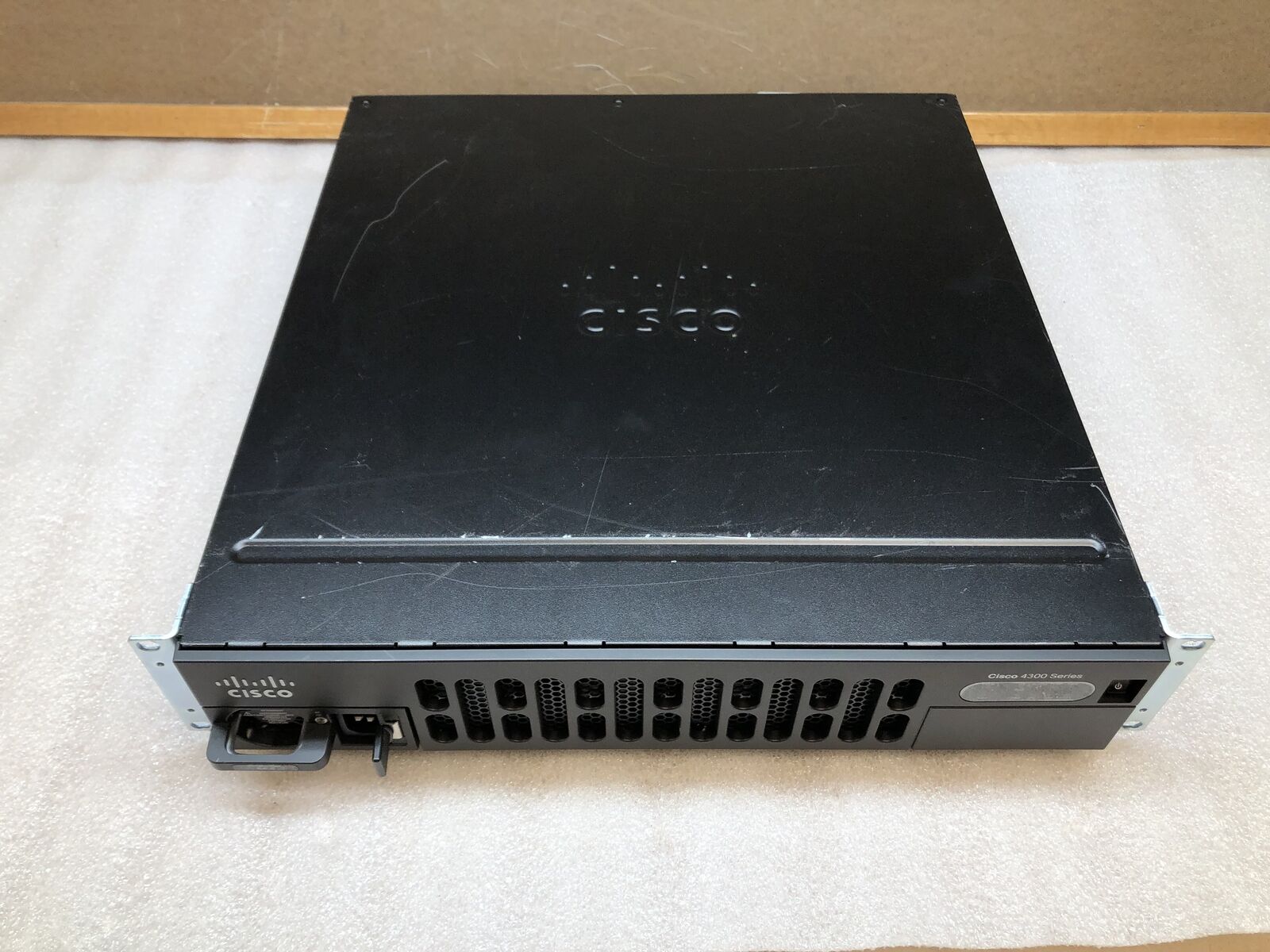 Cisco ISR 4351 Gigabyte Integrated Services Router ISR4351/K9