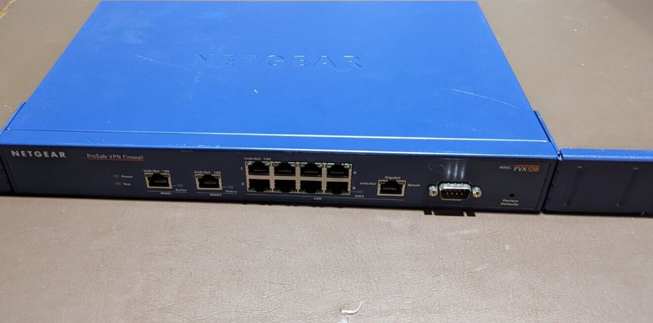 NETGEAR ProSafe FVX538 v2 VPN Firewall Dual Wan Switch 8 Ports 10/100 w. Charger