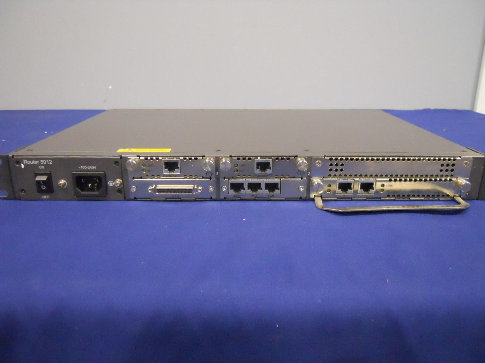 3COM 5012 3C13701-US Router 10/100BASE-T Port Dual T1 HSSI  2x 3C13720  3C13769