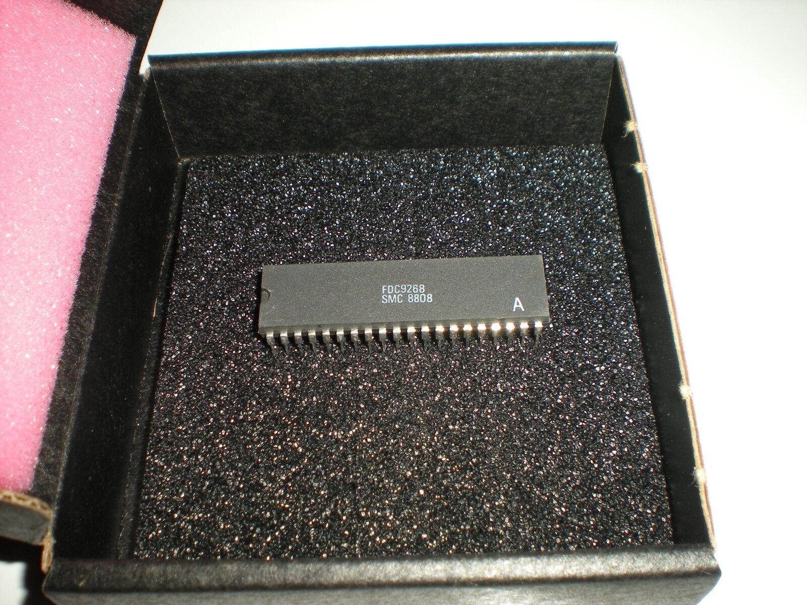 FDC9268 FDC 9268 floppy control IC chip for Commodore PC-10-III, PC-1 & A2088 