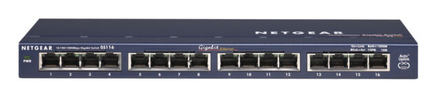NETGEAR ProSafe GS116 16 Port Gigabit Desktop Switch - switch - 16 ports