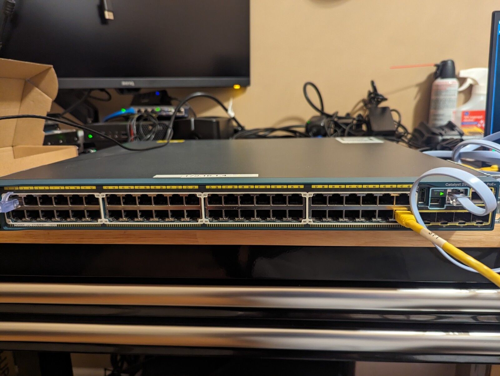 Cisco  Catalyst 2960 (WS-C2960S-48FPS-L) 48-Ports Rack-Mountable Switch Managed