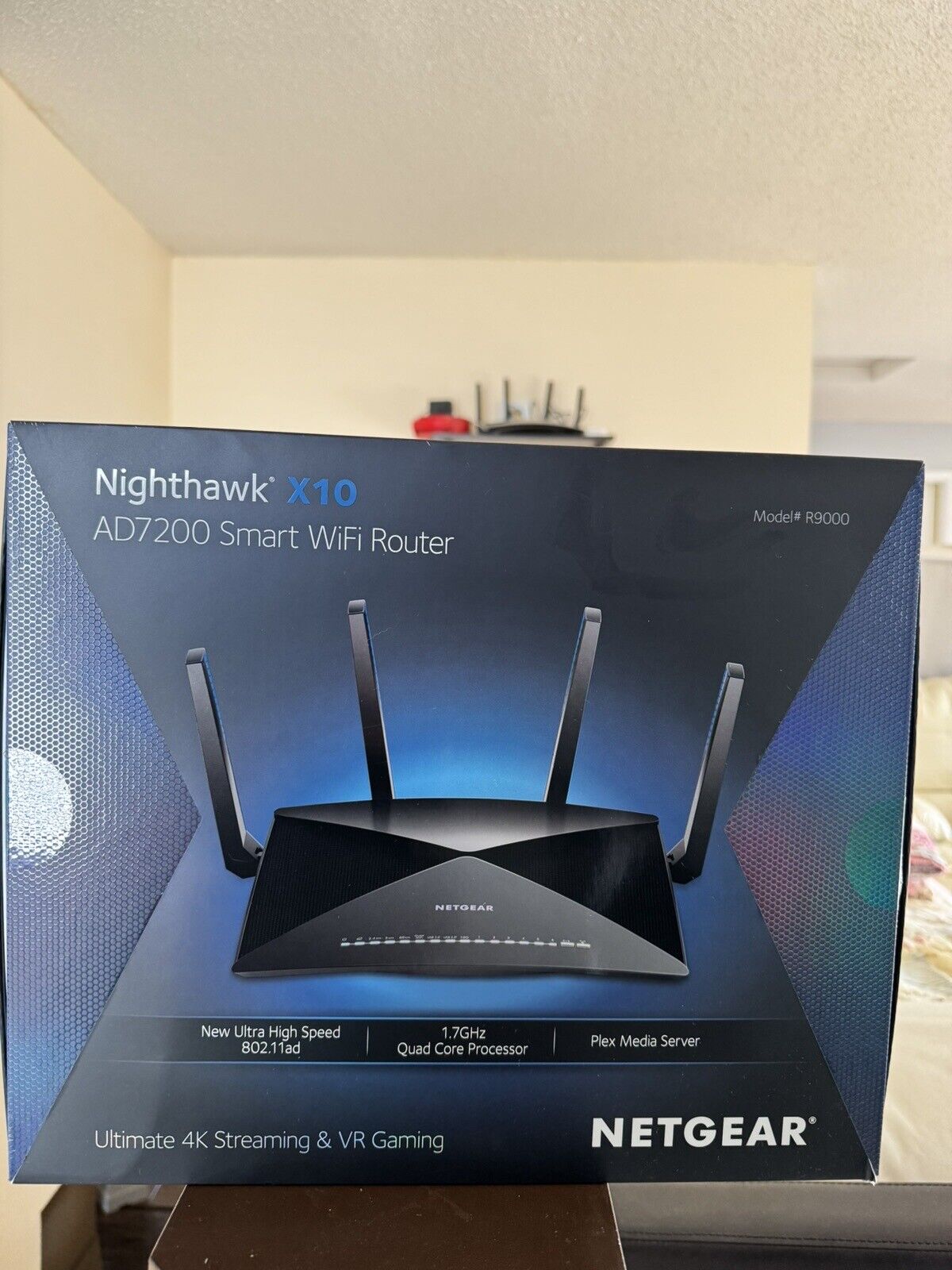 NETGEAR Nighthawk X10 AD7200 Tri-Band Wi-Fi Router - Black R9000-100NAS