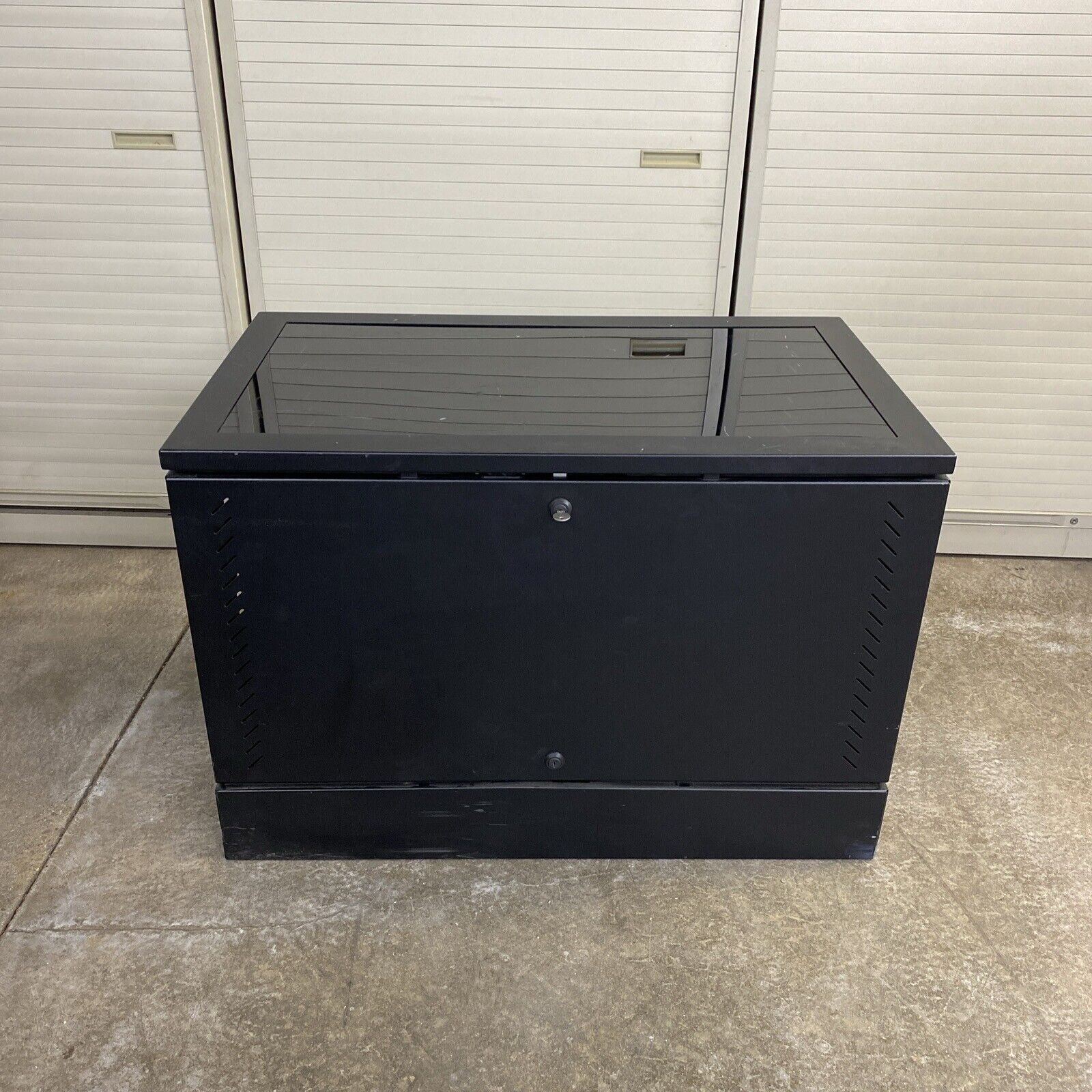 Great Lakes Tinted See-Through Short Server Rack Unit 36\