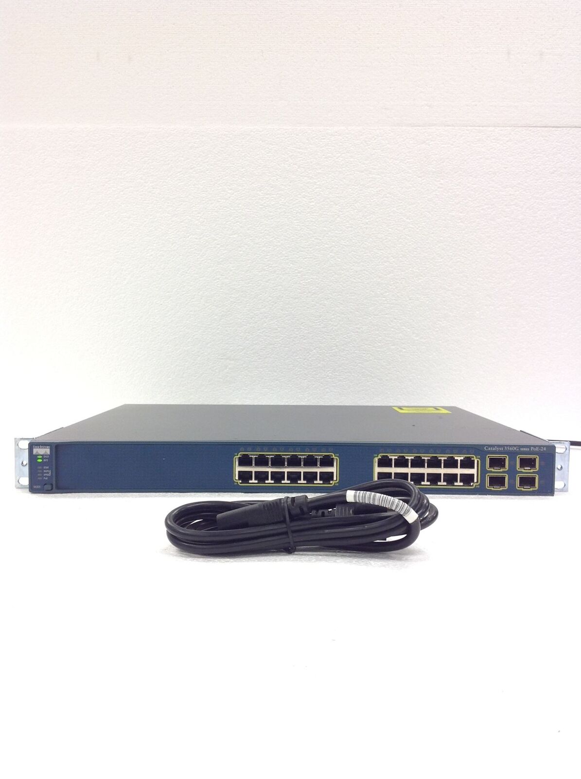 1x Cisco WS-C3560G-24PS-S 3560G SERIES Gigabit Switch WS-C3560G-24PS-S w/RackEar