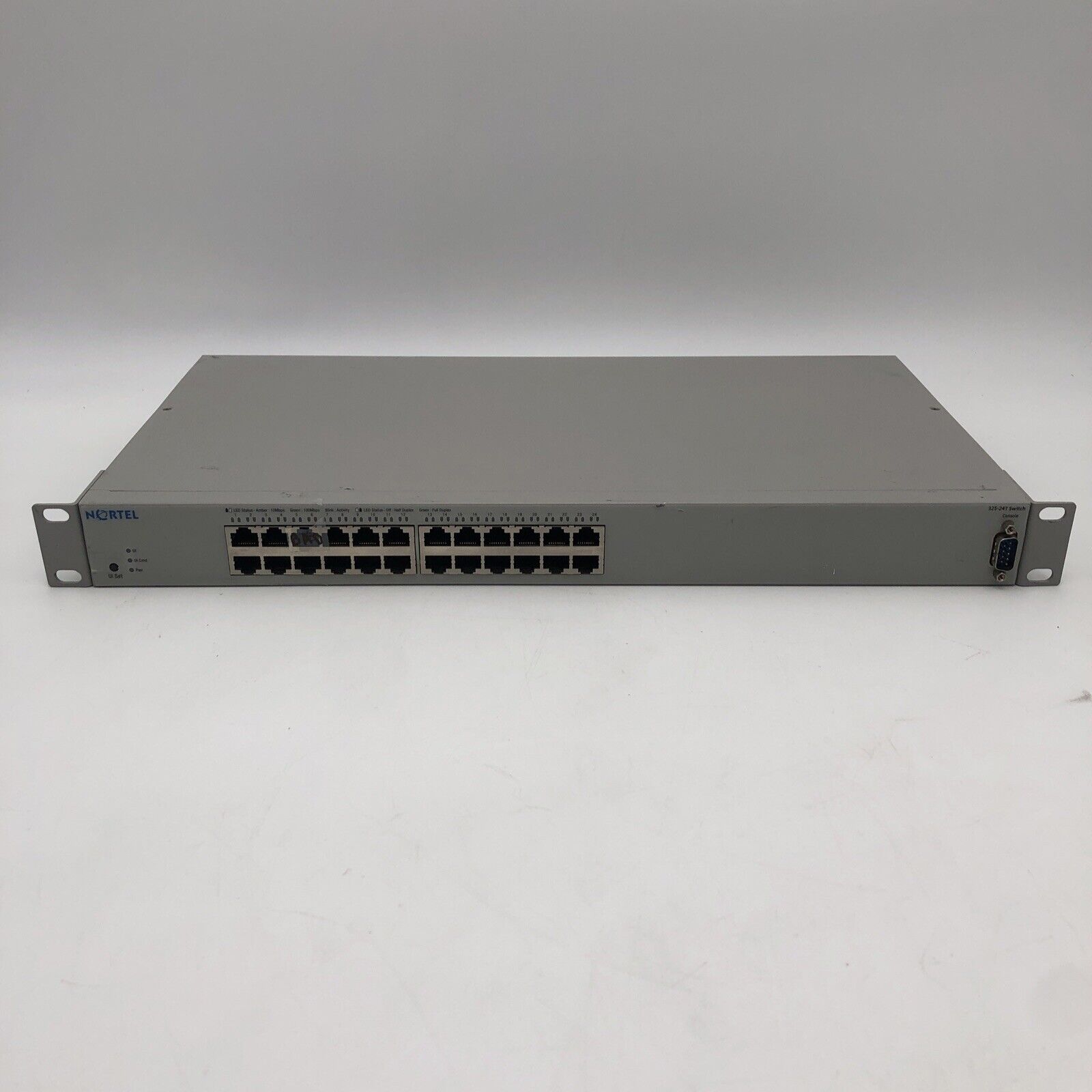 Nortel Networks 325-24T 24-Ports 10/100 Ethernet Switch