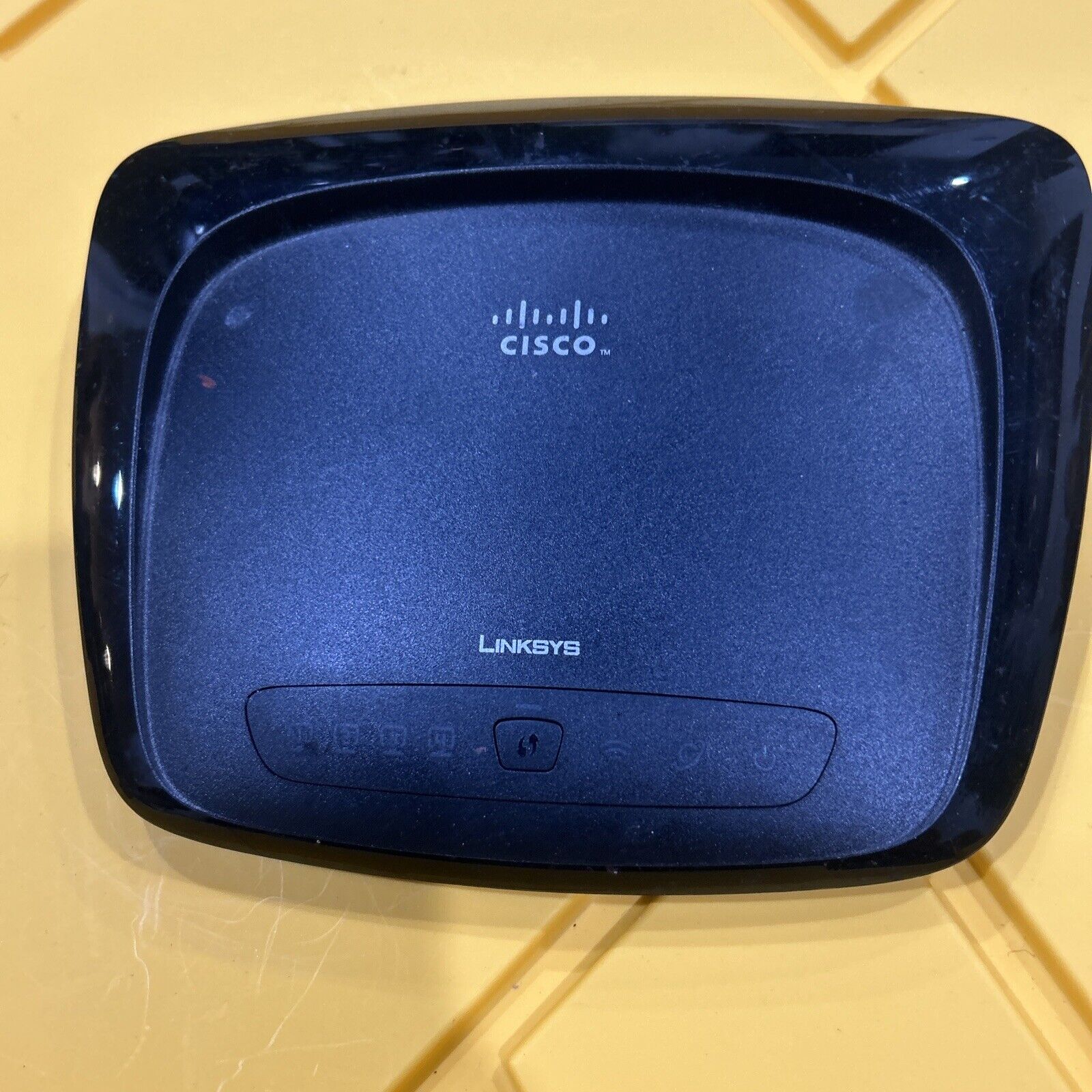 Cisco Linksys WRT54G2 v1 54 Mbps 4-Port 10/100 Wireless G Router No Power Cord