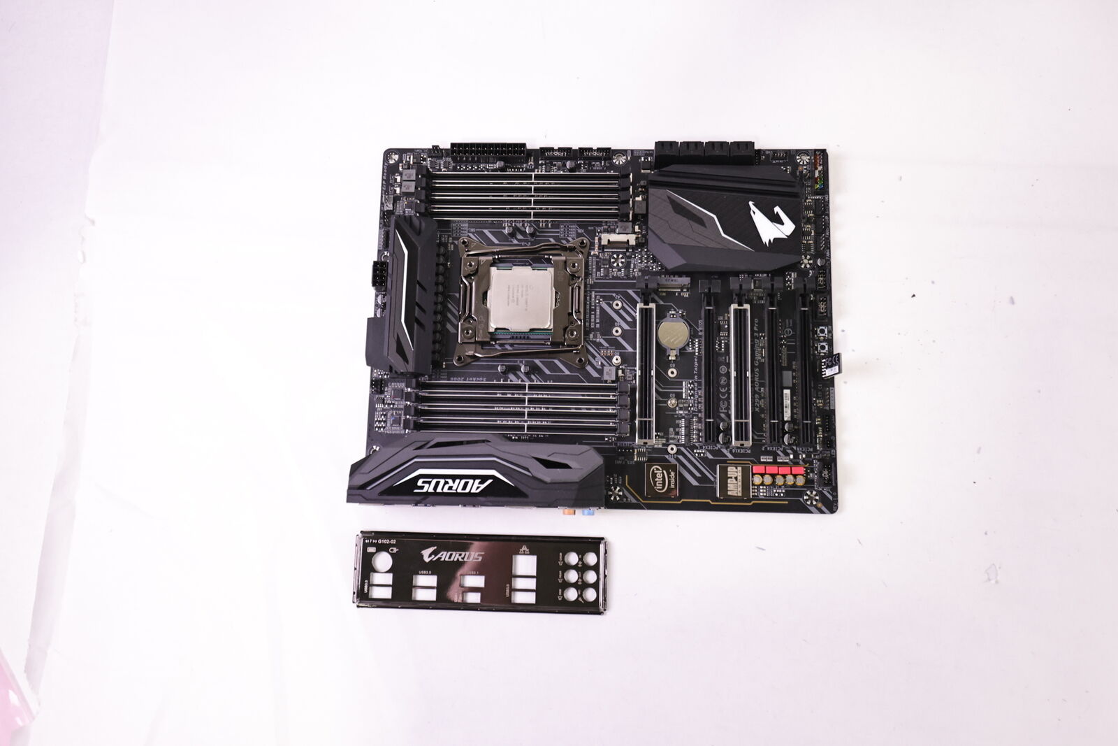 GIGABYTE X299 AORUS GAMING 3 PRO MOTHERBOARD WITH INTEL CORE I9-7920X PROCESSOR
