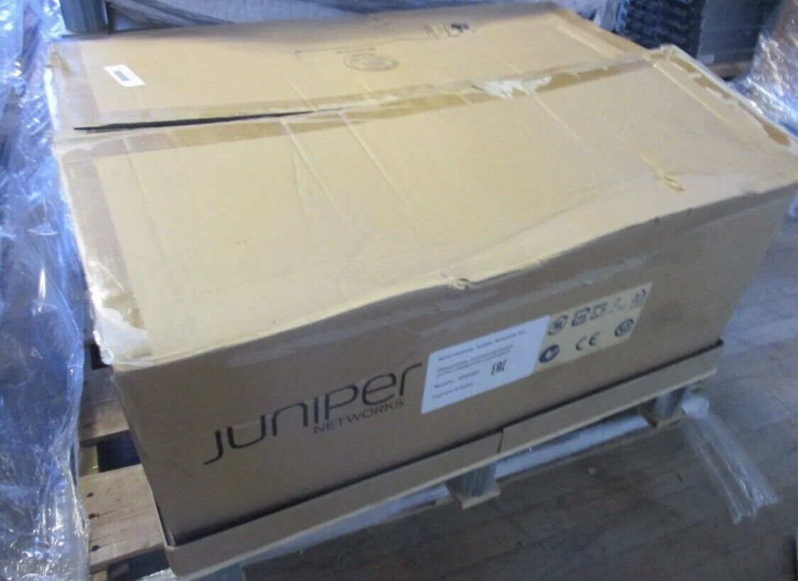 Juniper SRX5400 Firewall SRX5400X-B7-AC-BB NEW Open Box