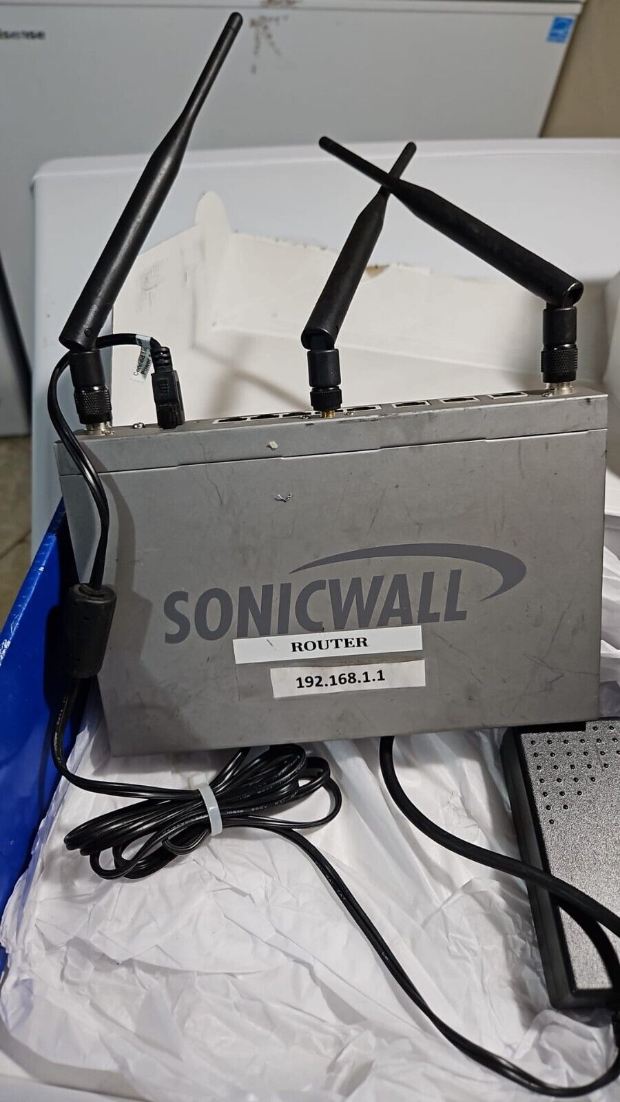 SonicWall TZ 215W Firewall / Wireless Router