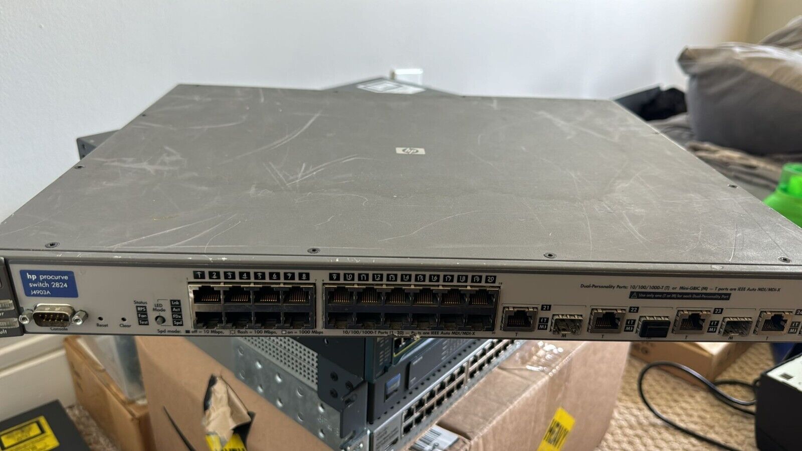 HP ProCurve 2824 J4903A 24 Port Gigabit Ethernet Managed Switch 4x SFP |  USED