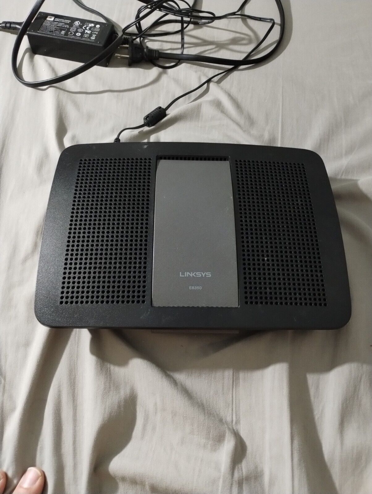 Linksys E835 Wireless Router 